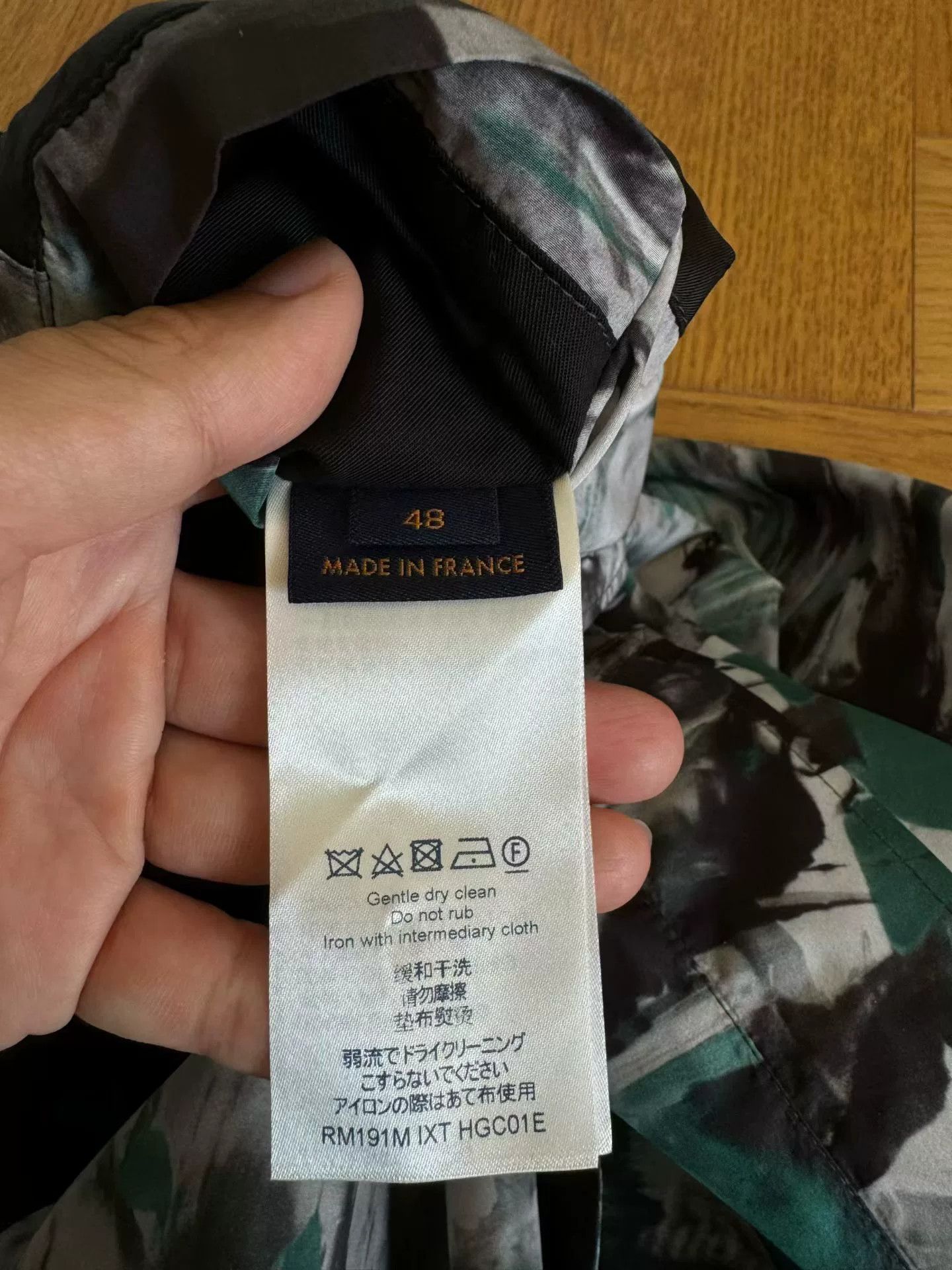 Louis Vuitton Louis Vuitton Camouflage Logo Windbreaker Size US M / EU 48-50 / 2 - 4 Thumbnail