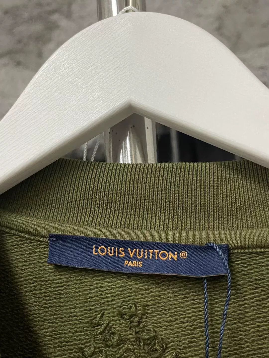 Louis Vuitton Louis Vuitton Pharrell Green Rivet Logo Hoodie Size US XS / EU 42 / 0 - 6 Thumbnail