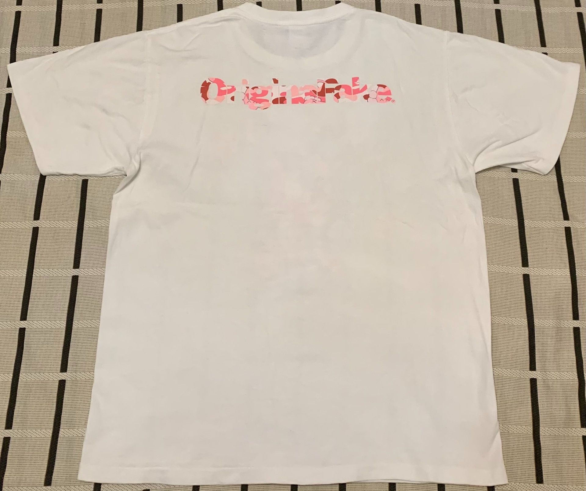 Bape Bape Camo Ape Head Pink T-Shirt M Men Size US M / EU 48-50 / 2 - 3 Thumbnail
