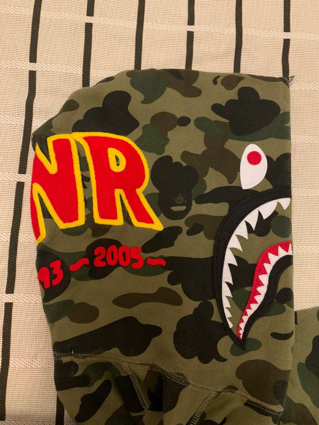 Bape Bape Shark Camo Green Hoodie S Men Size US S / EU 44-46 / 1 - 2 Thumbnail