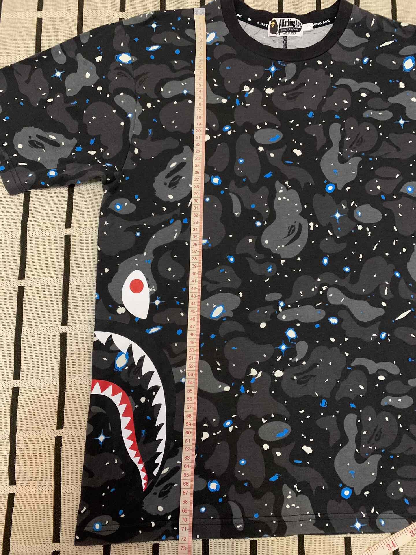 Bape Bape Shark Camo T-Shirt L Men Size US L / EU 52-54 / 3 - 7 Thumbnail
