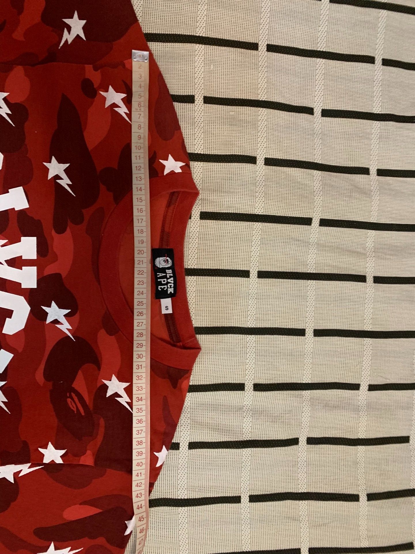 Bape Bape Camo Ape Head Red T-Shirt S Men Size US S / EU 44-46 / 1 - 9 Thumbnail