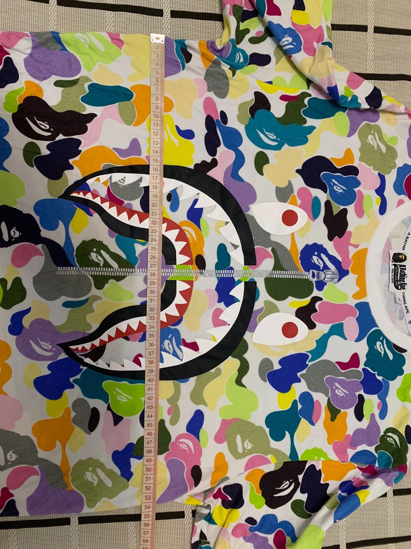 Bape Bape Shark Camo Multi T-Shirt L Men Size US L / EU 52-54 / 3 - 8 Thumbnail