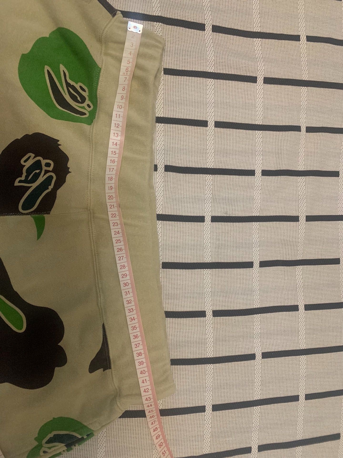 Bape Bape Ape Head Shorts XL Men Size US 36 / EU 52 - 9 Thumbnail