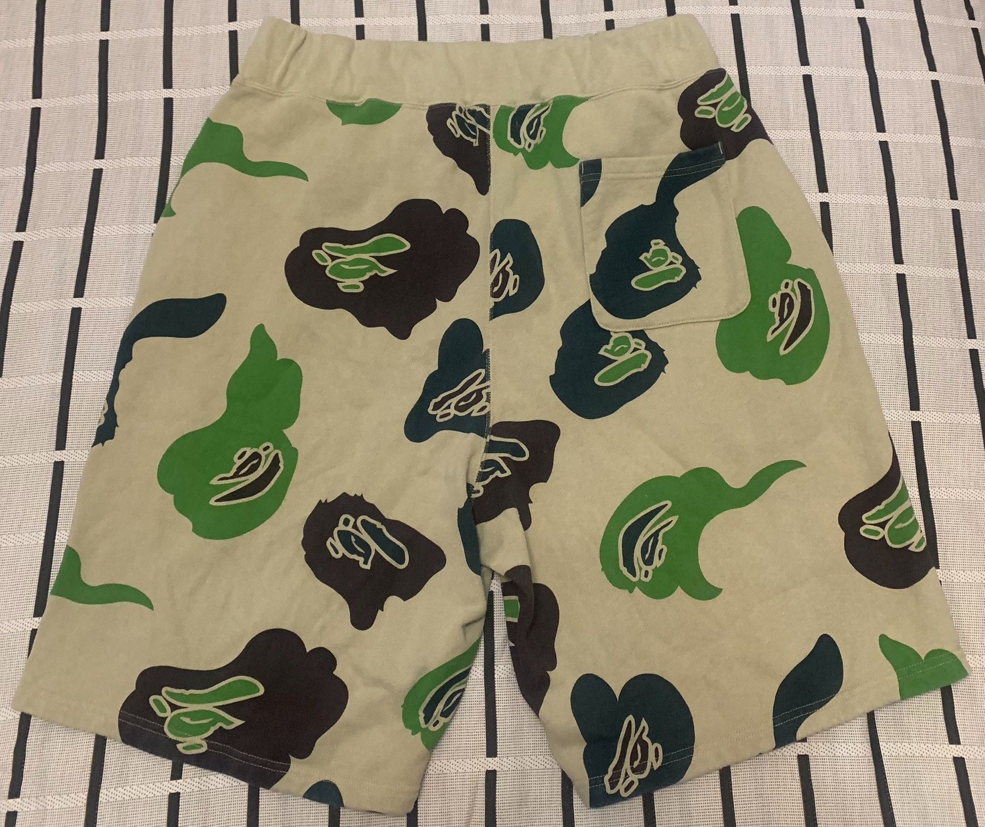 Bape Bape Ape Head Shorts XL Men Size US 36 / EU 52 - 2 Thumbnail