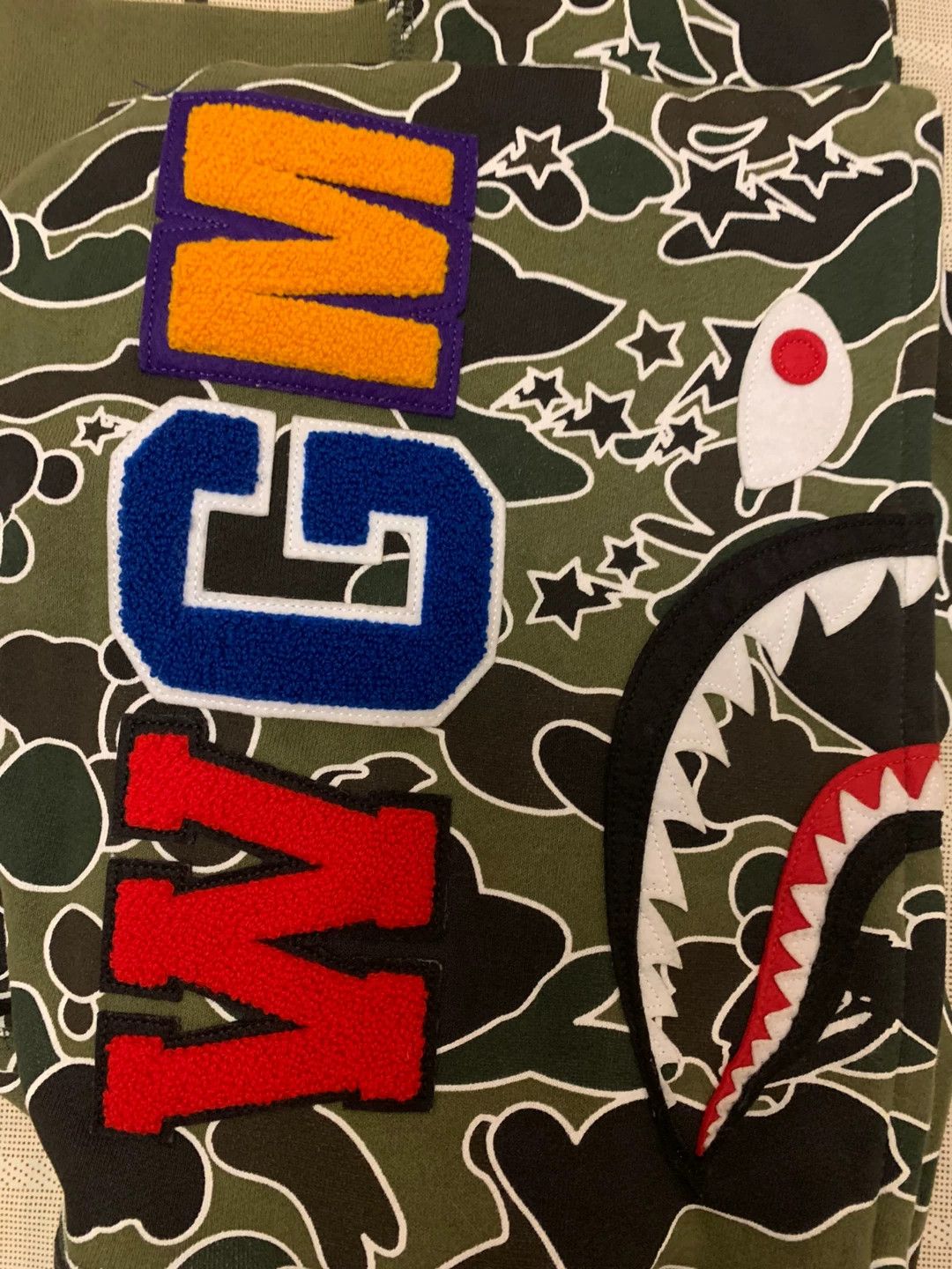 Bape Bape Shark White Hoodie M Men Size US M / EU 48-50 / 2 - 2 Thumbnail