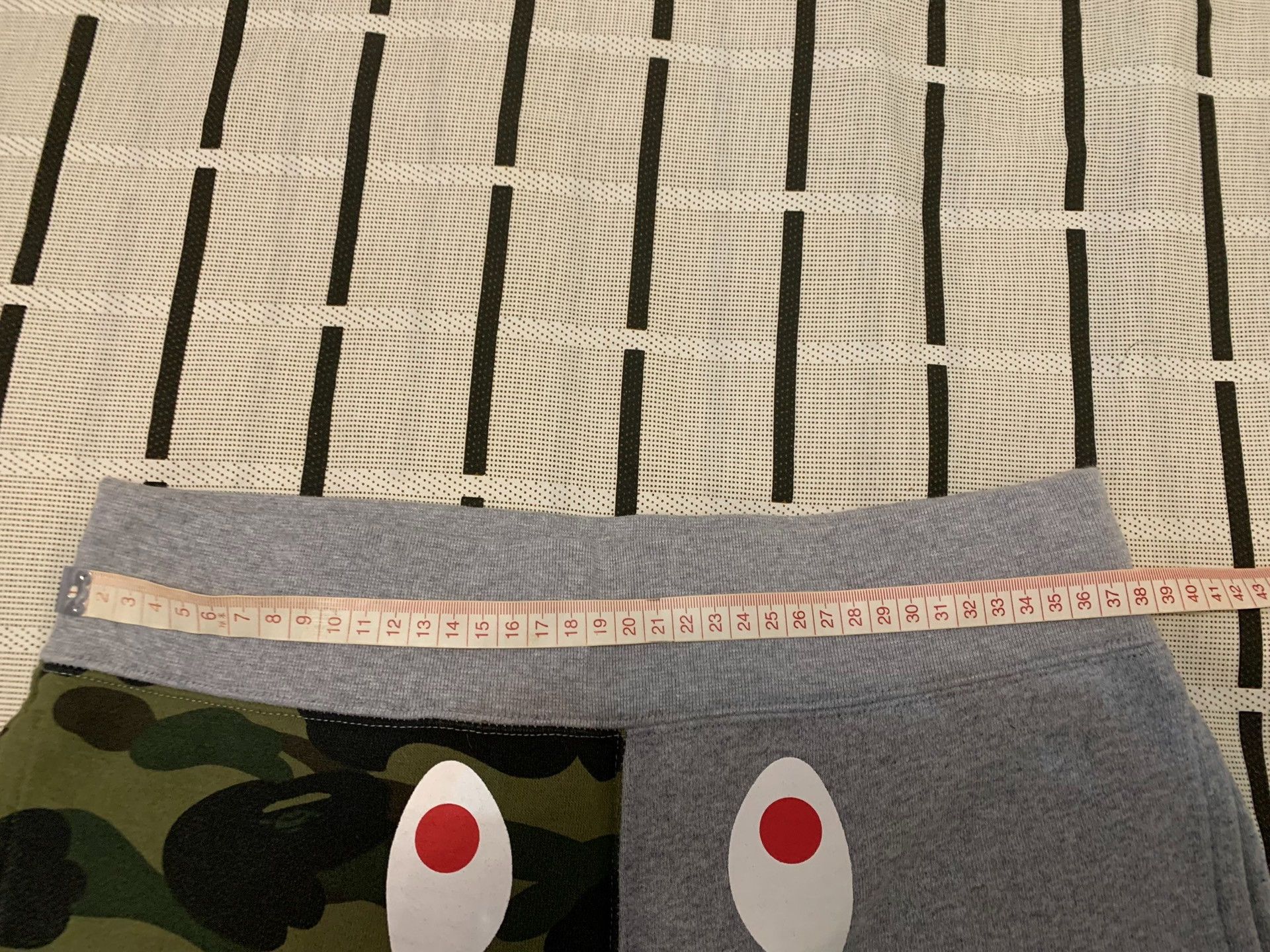 Bape Bape Shark Camo Green Casual Pants S Men Size US 30 / EU 46 - 9 Thumbnail
