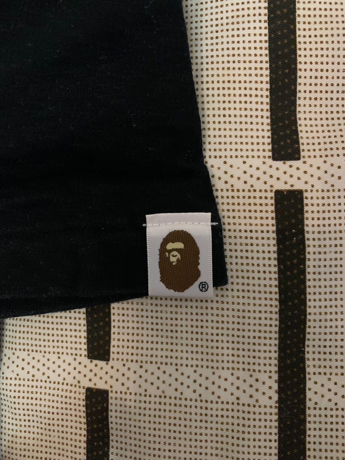 Bape Bape Shark Gold T-Shirt S Men Size US S / EU 44-46 / 1 - 5 Thumbnail