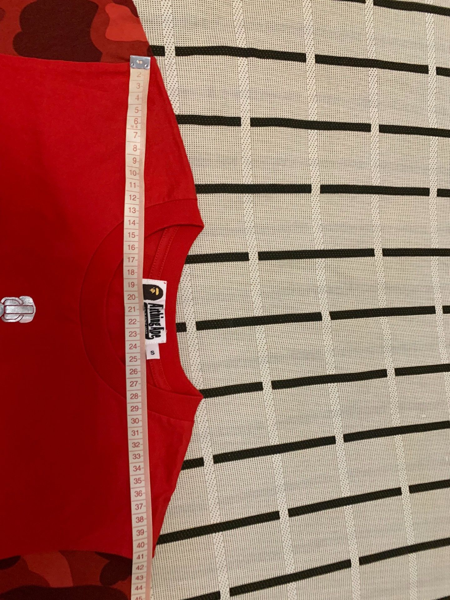 Bape Bape Shark Camo Red T-Shirt S Men Size US S / EU 44-46 / 1 - 9 Thumbnail