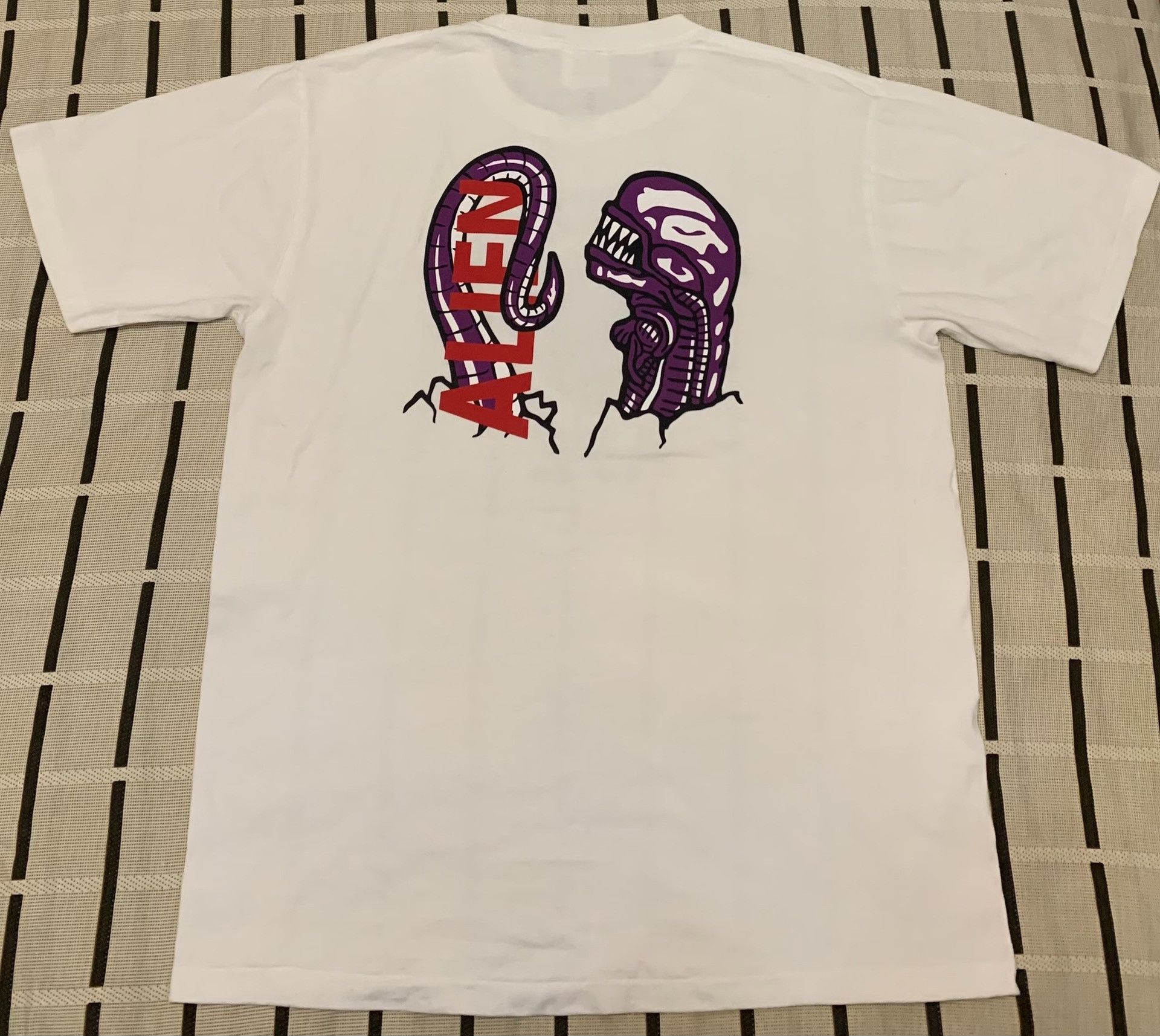 Bape Bape Collab Printed T-Shirt L Men Size US L / EU 52-54 / 3 - 2 Thumbnail