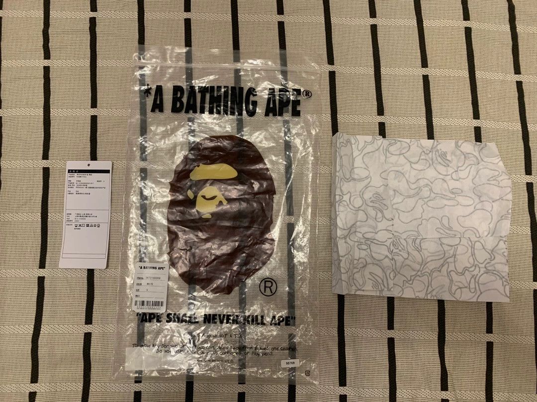 Bape Bape Limited Gold T-Shirt S Men Size US S / EU 44-46 / 1 - 6 Thumbnail
