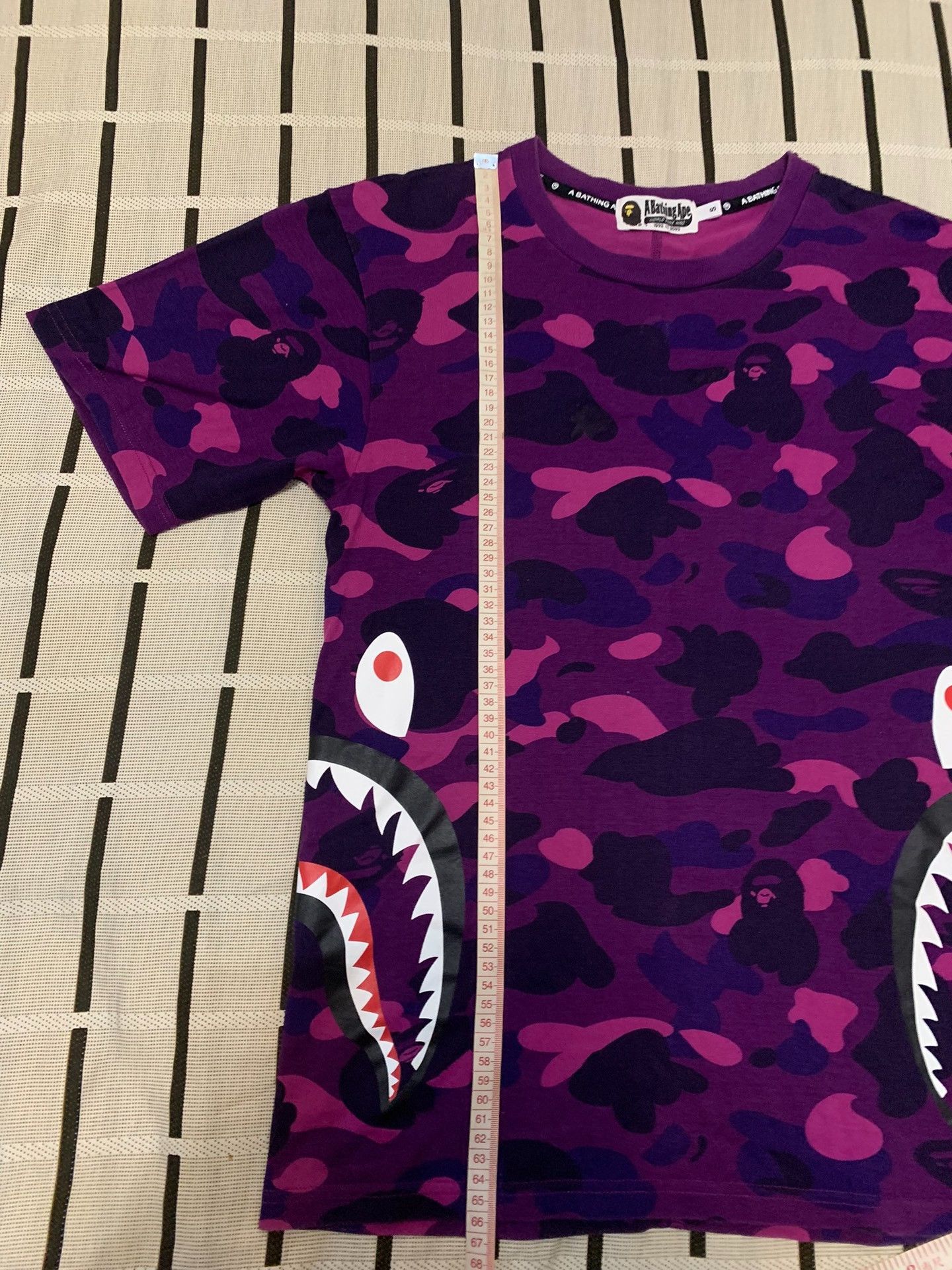 Bape Bape Shark Camo Purple T-Shirt S Men Size US S / EU 44-46 / 1 - 6 Thumbnail