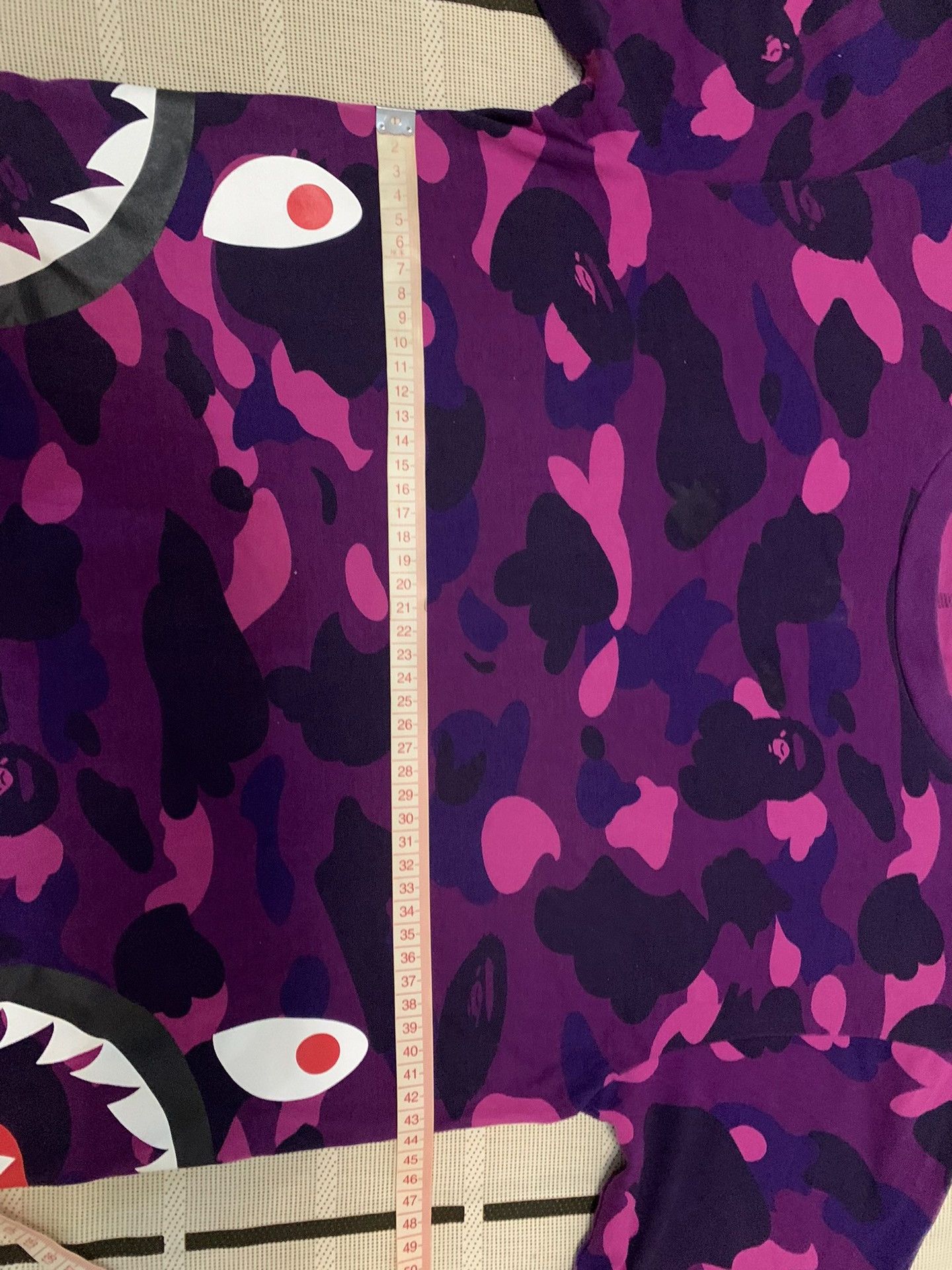 Bape Bape Shark Camo Purple T-Shirt S Men Size US S / EU 44-46 / 1 - 7 Thumbnail