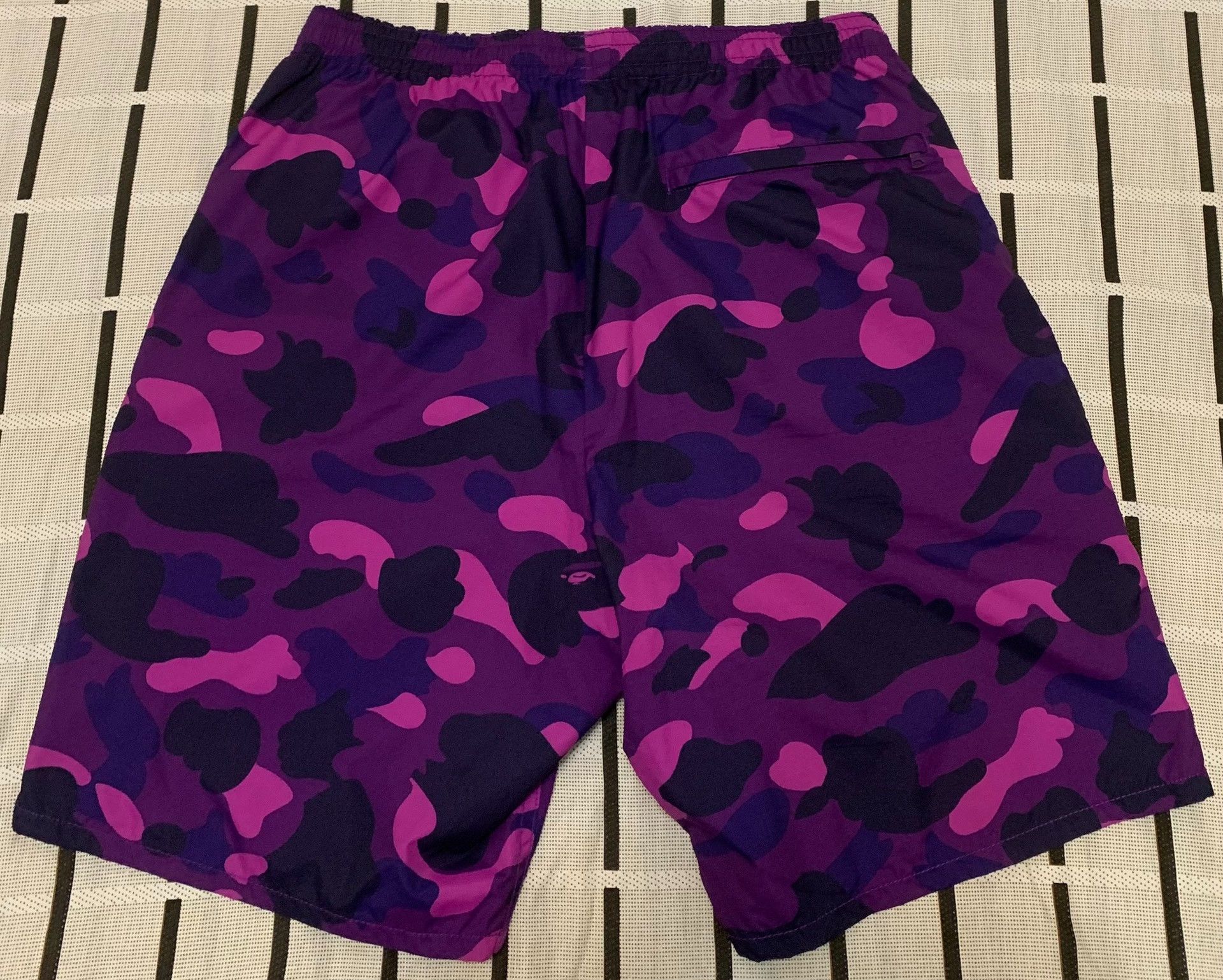 Bape Bape Shark Camo Purple Shorts M Men Size US 32 / EU 48 - 2 Thumbnail