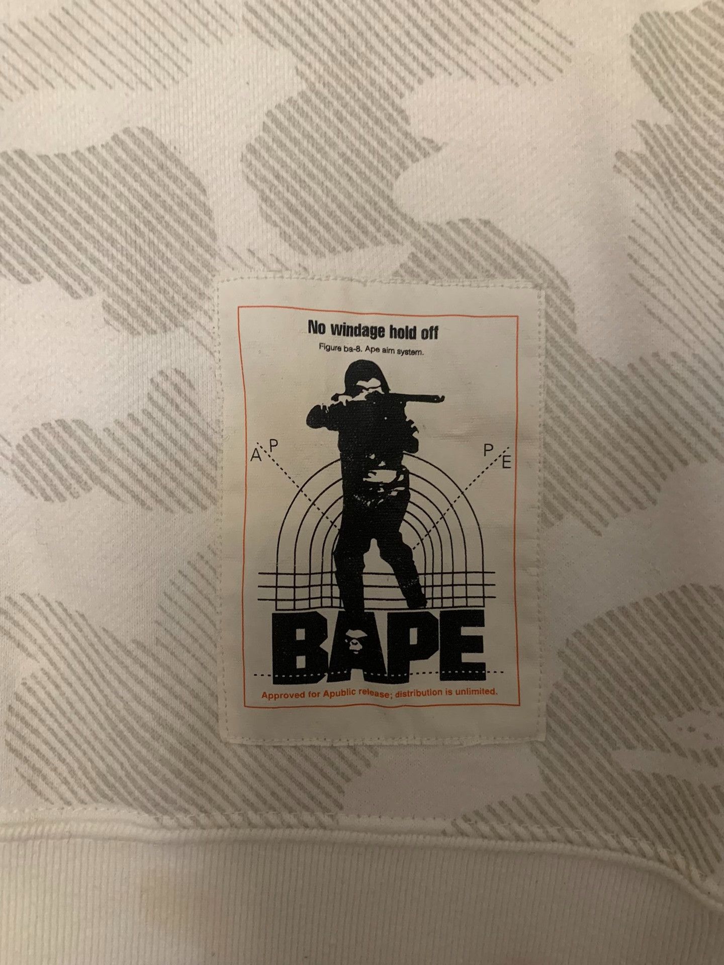 Bape Bape Camo Reflective White Hoodie S Men Size US S / EU 44-46 / 1 - 4 Thumbnail