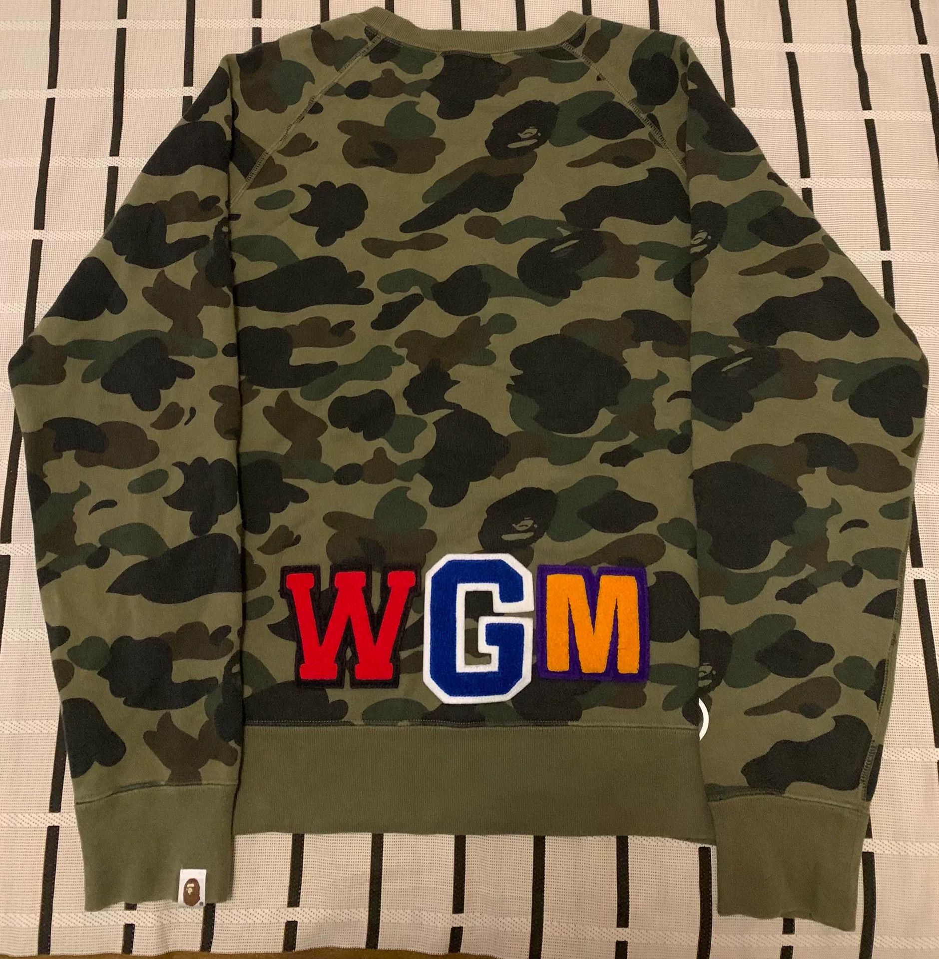 Bape Bape Shark Camo Green Hoodie M Men Size US M / EU 48-50 / 2 - 2 Thumbnail