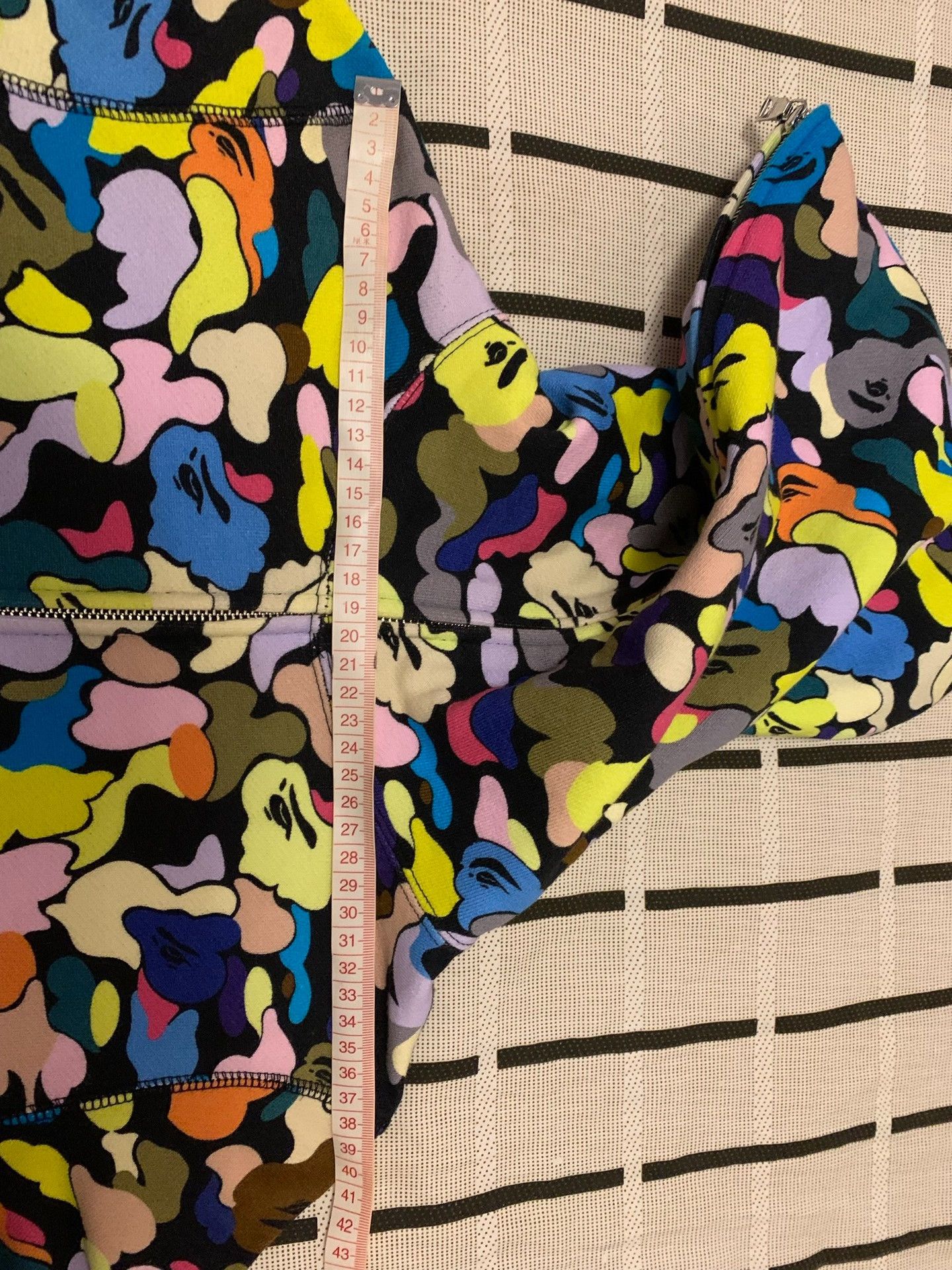 Bape Bape Camo Rainbow Multi Hoodie S Men Size US S / EU 44-46 / 1 - 9 Thumbnail