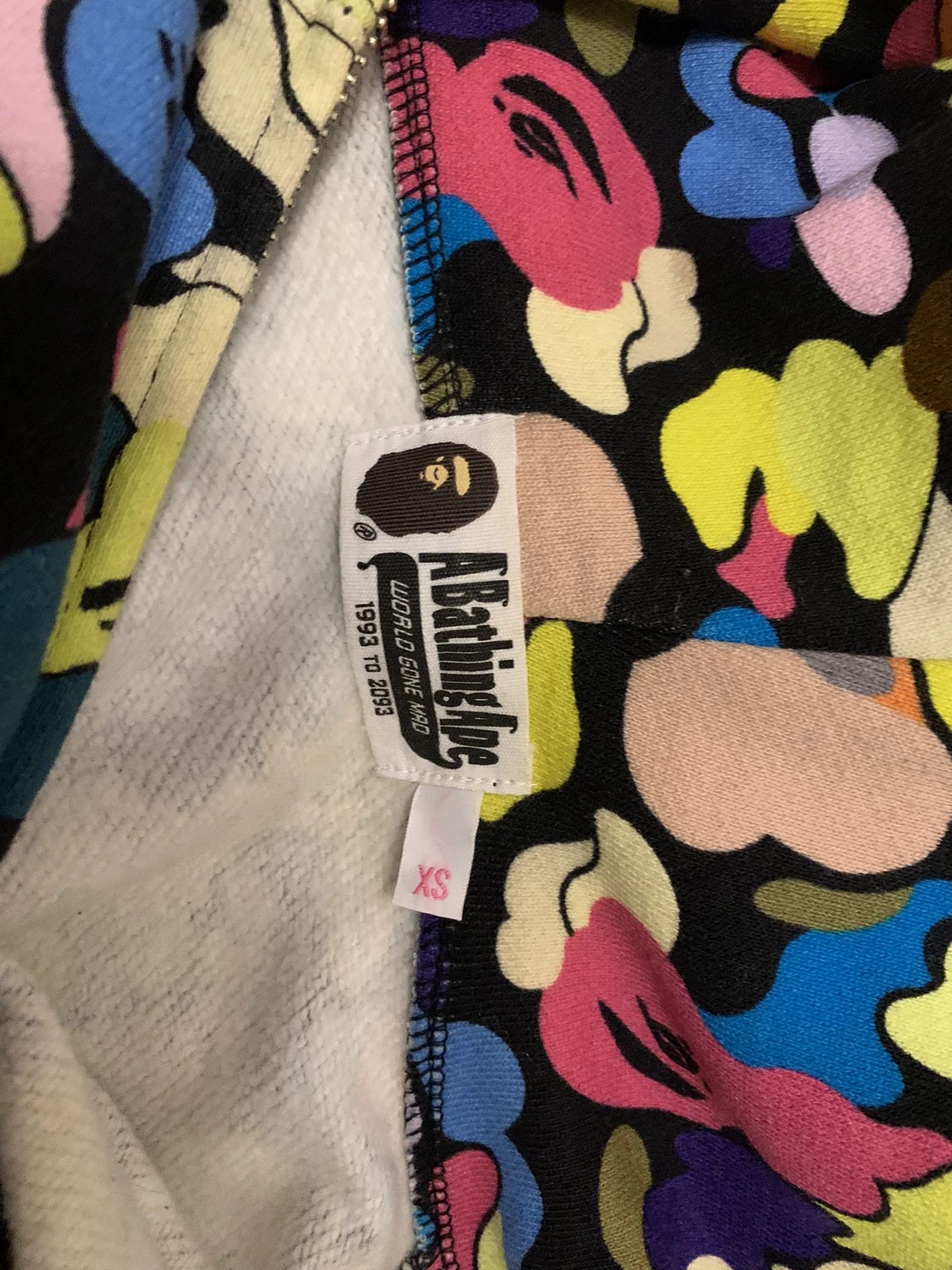 Bape Bape Camo Rainbow Multi Hoodie S Men Size US S / EU 44-46 / 1 - 3 Thumbnail