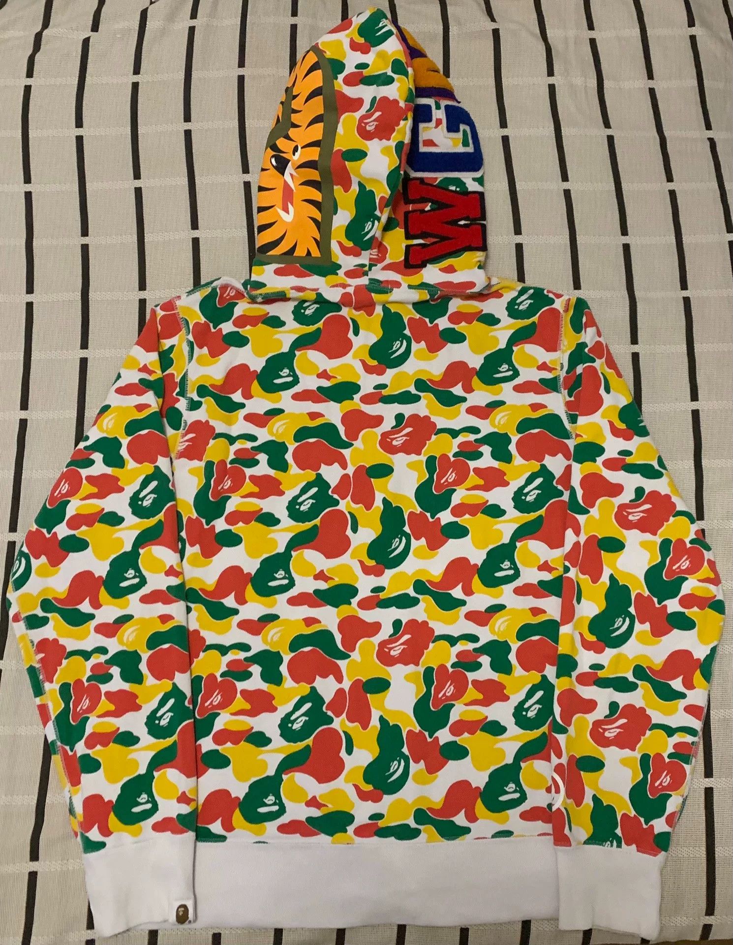 Bape Bape Limited Shark Light Jacket M Men Size US M / EU 48-50 / 2 - 5 Thumbnail