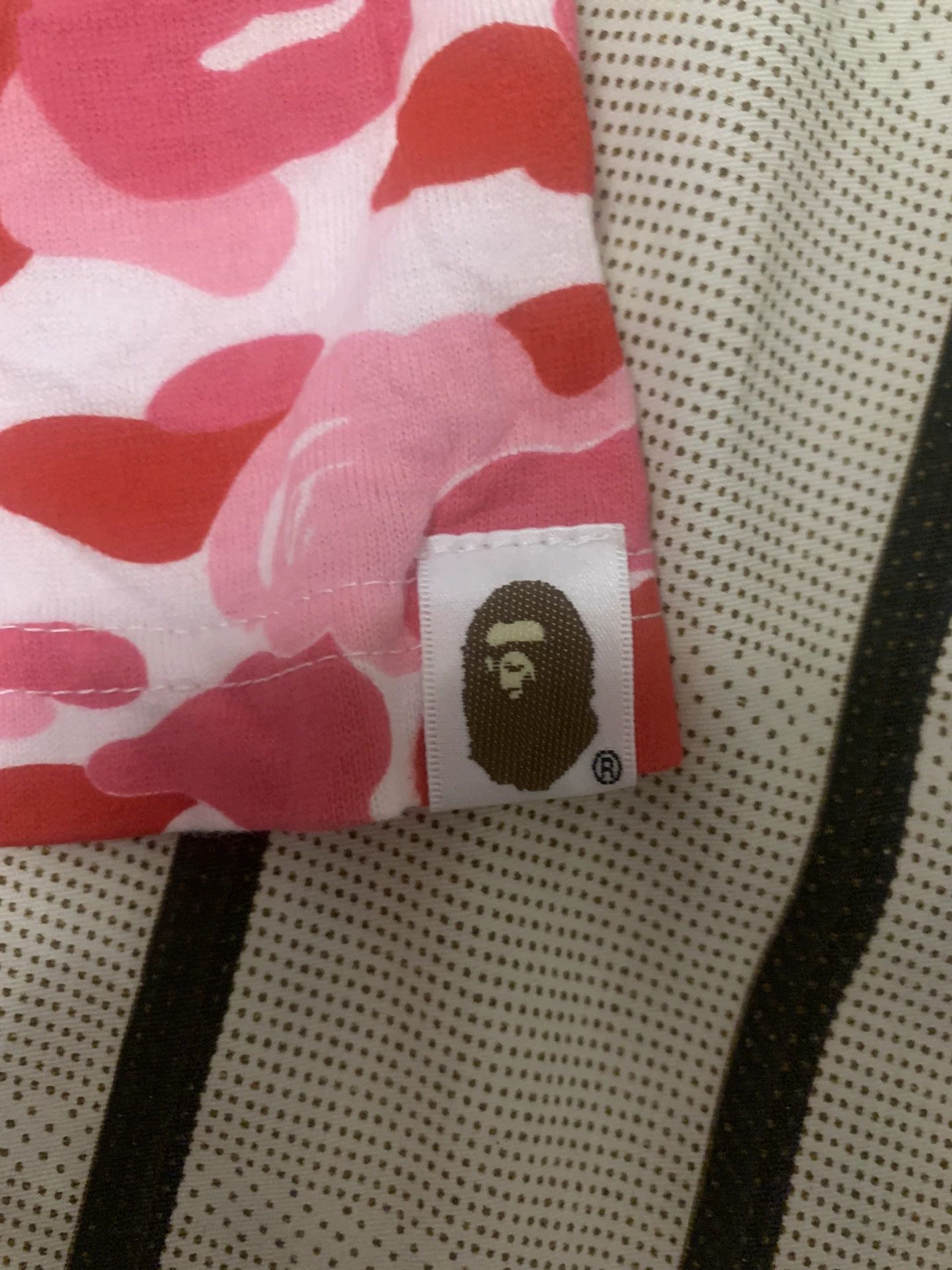 Bape Bape Shark Camo Pink T-Shirt M Men Size US M / EU 48-50 / 2 - 4 Thumbnail