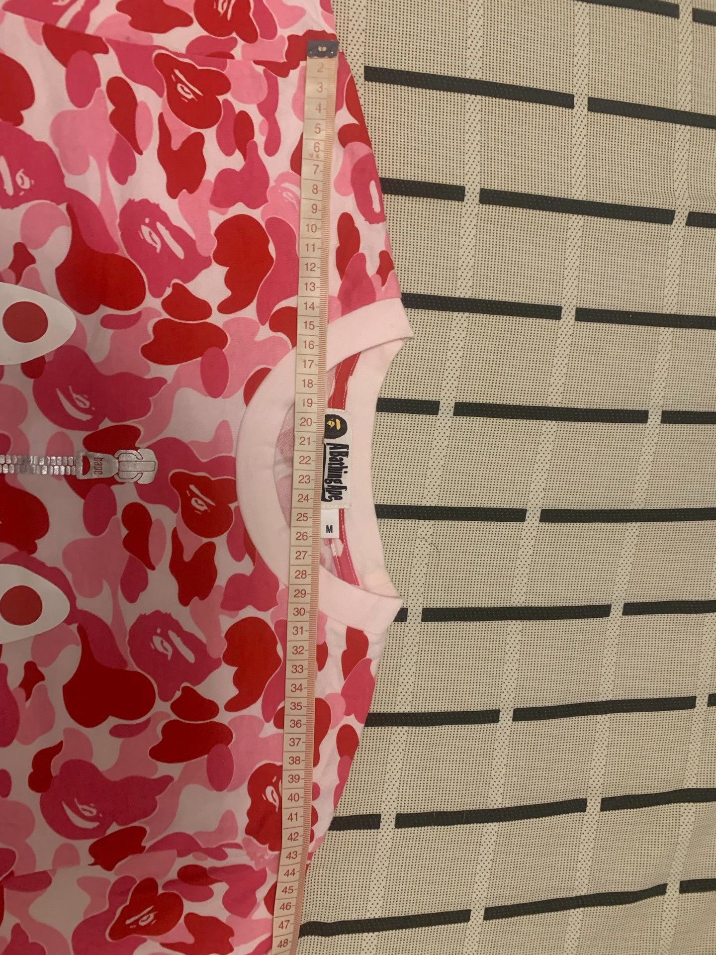 Bape Bape Shark Camo Pink T-Shirt M Men Size US M / EU 48-50 / 2 - 9 Thumbnail