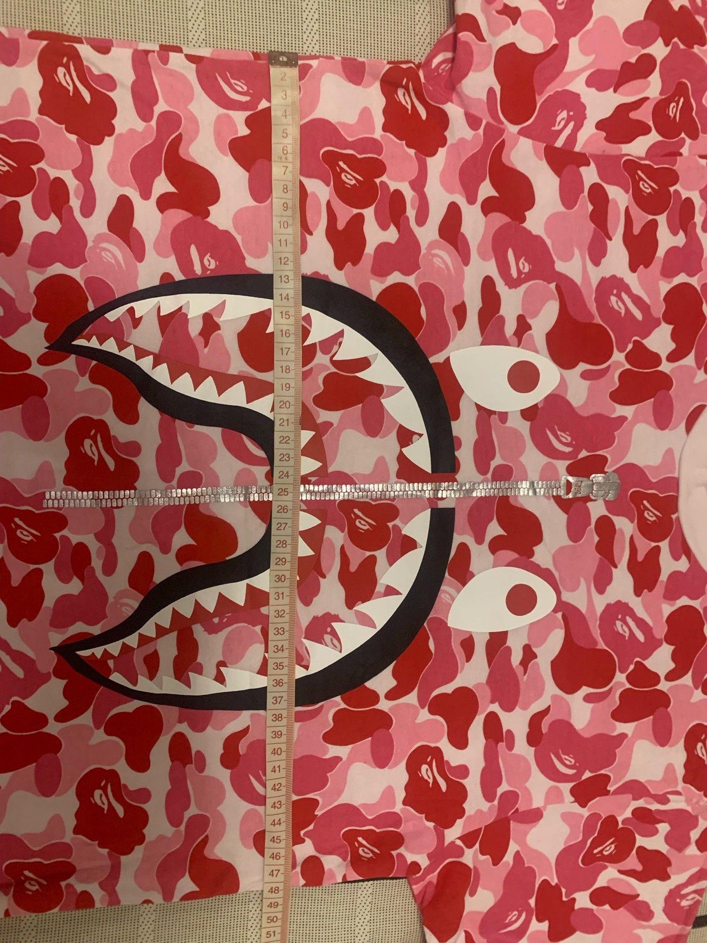 Bape Bape Shark Camo Pink T-Shirt M Men Size US M / EU 48-50 / 2 - 8 Thumbnail