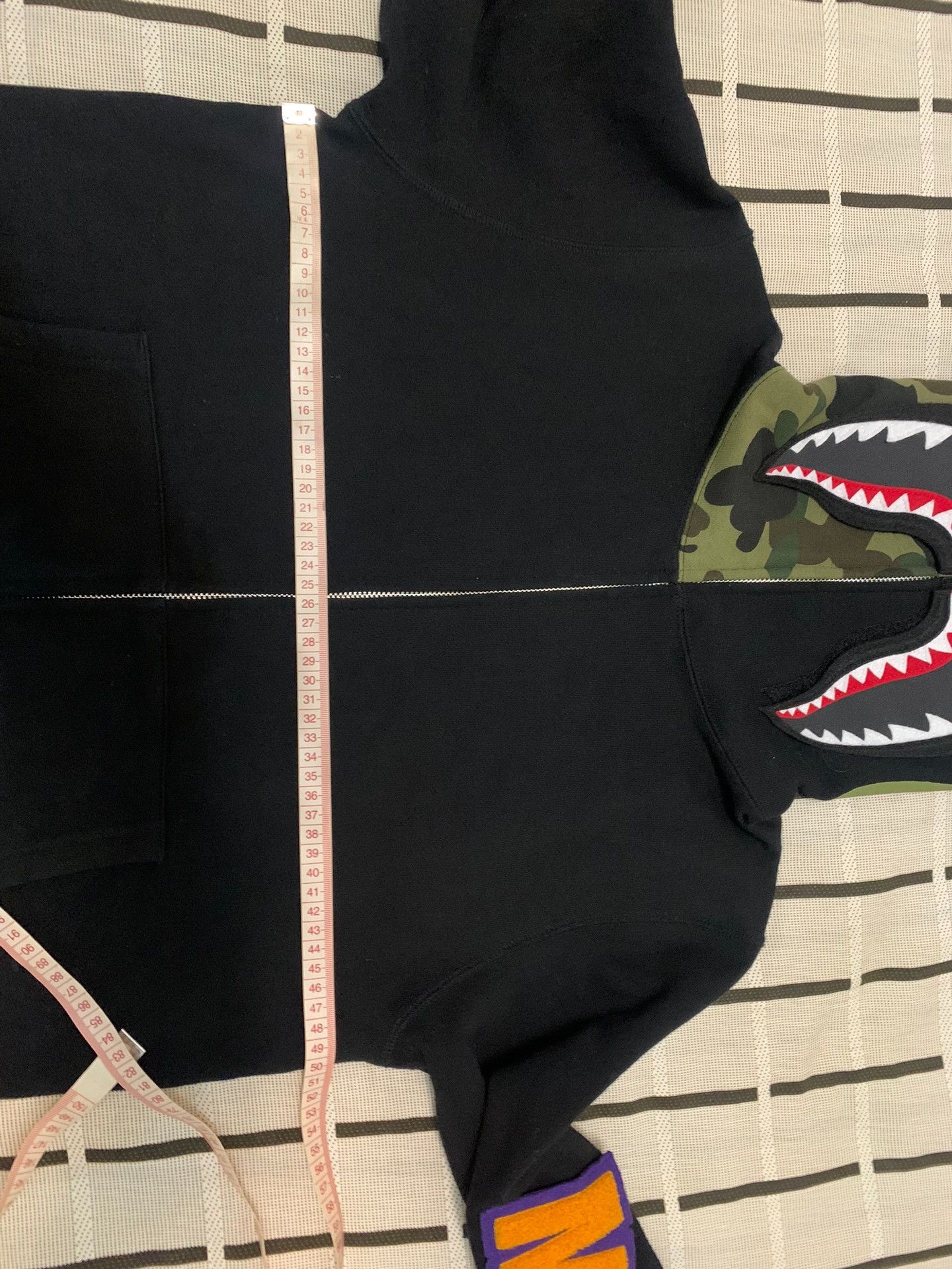 Bape Bape Shark Camo Green Hoodie M Men Size US M / EU 48-50 / 2 - 7 Thumbnail