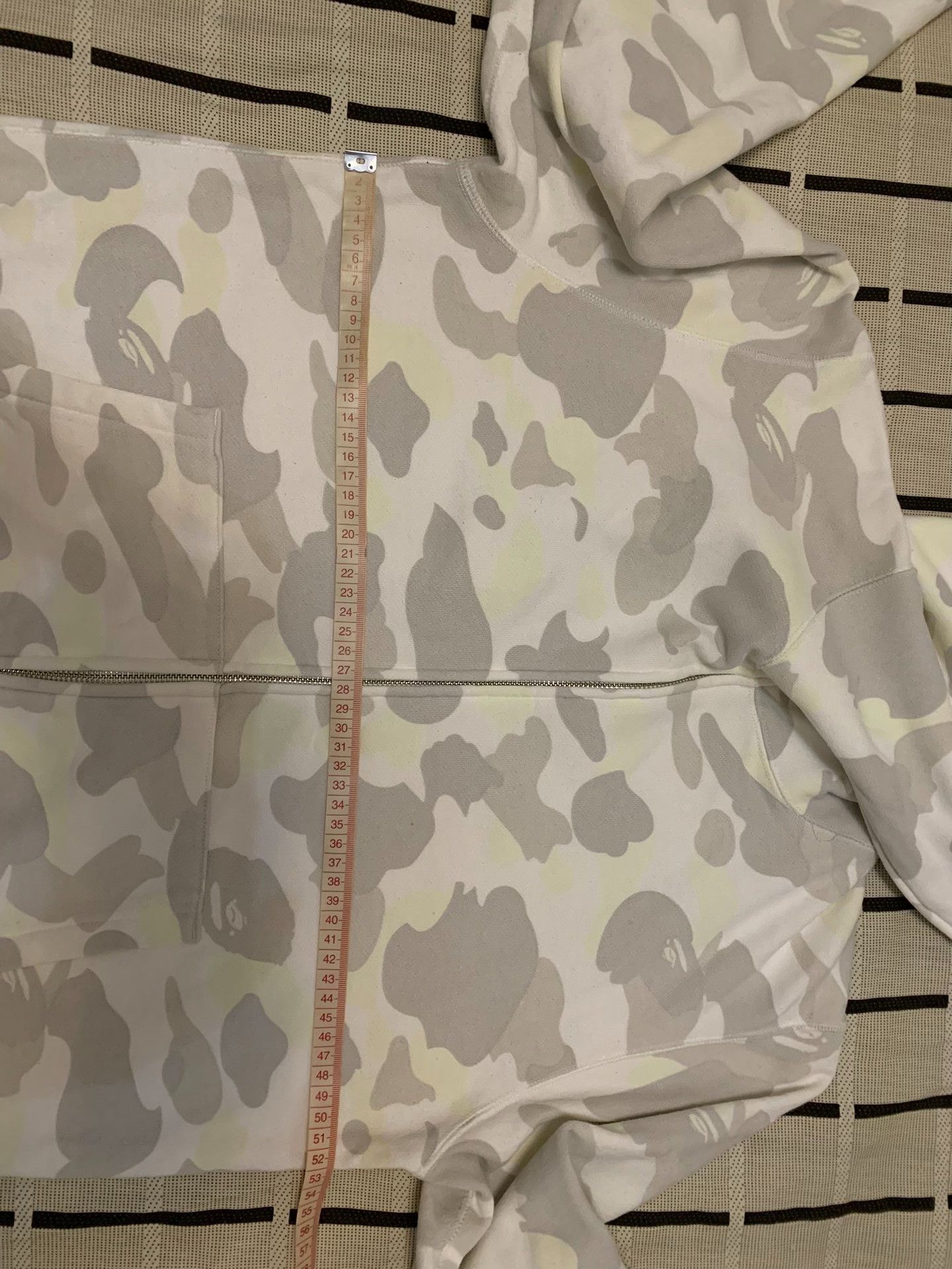 Bape Bape Camo Glow White Light Jacket L Men Size US L / EU 52-54 / 3 - 8 Thumbnail