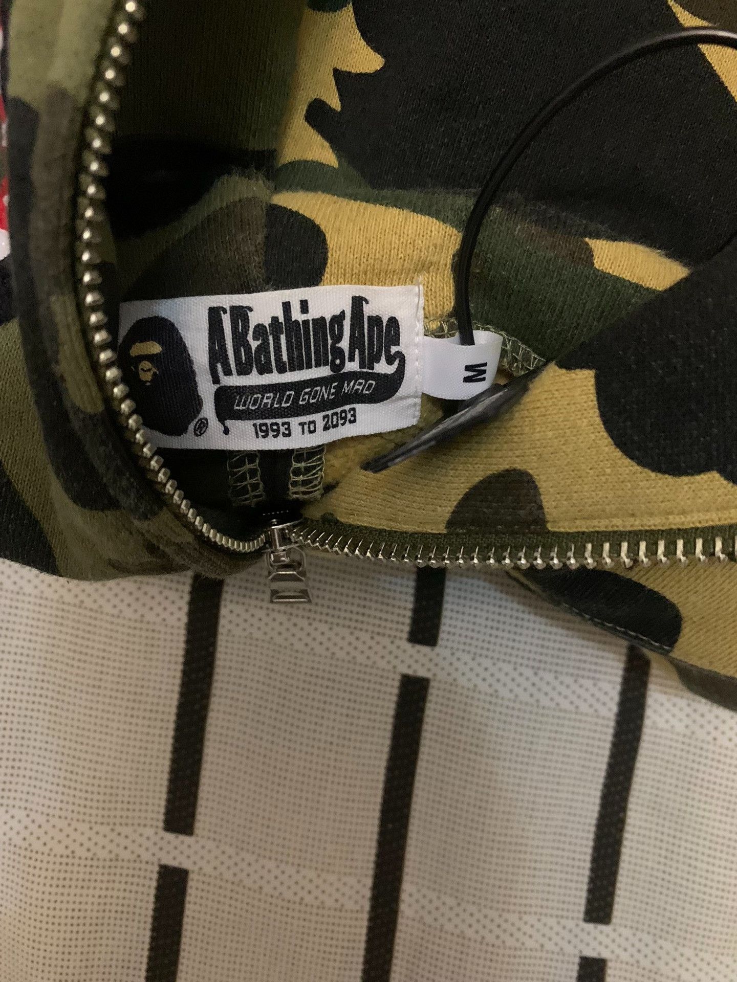 Bape Bape Shark Camo Yellow Light Jacket M Men Size US M / EU 48-50 / 2 - 3 Thumbnail