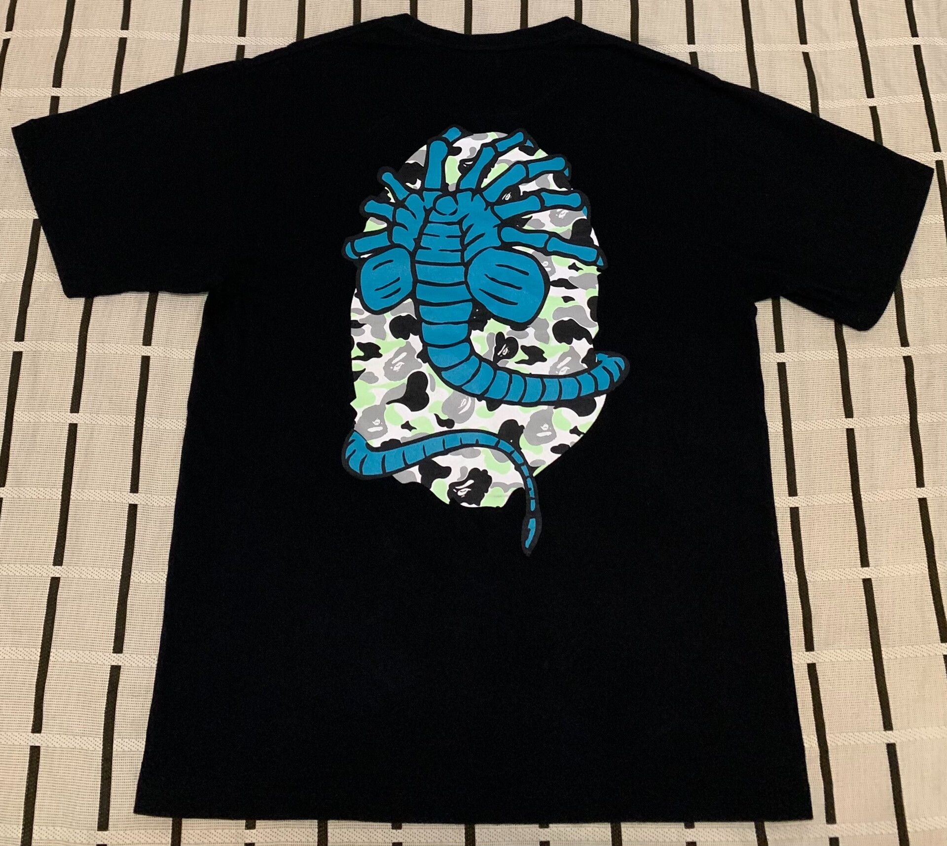 Bape Bape Glow Ape Head T-Shirt L Men Size US L / EU 52-54 / 3 - 2 Thumbnail