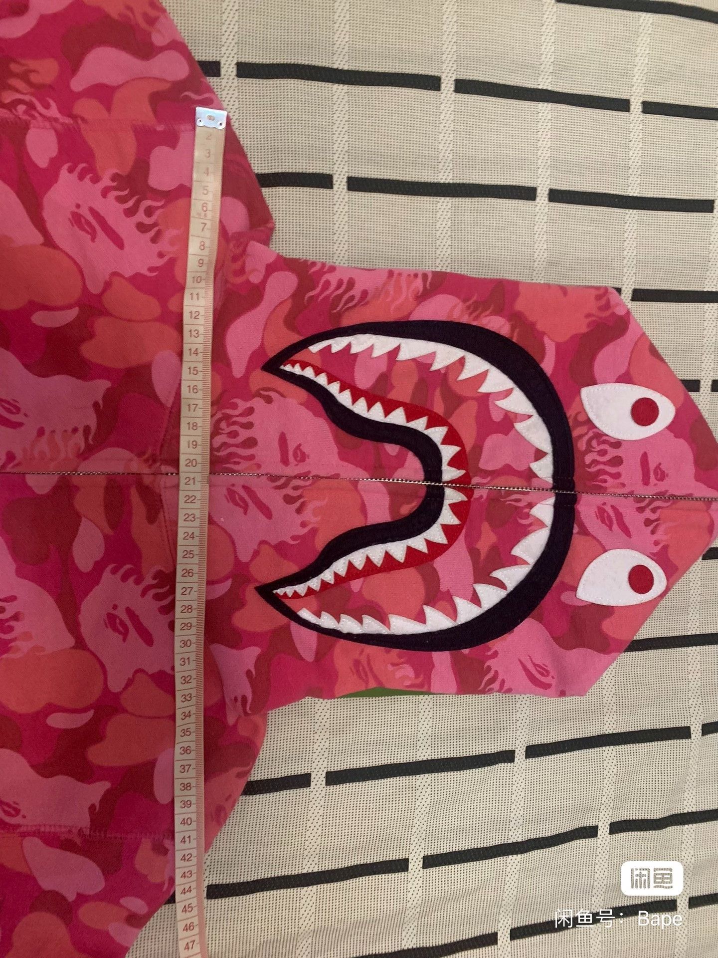 Bape Bape Shark Camo Red Light Jacket M Men Size US M / EU 48-50 / 2 - 9 Thumbnail