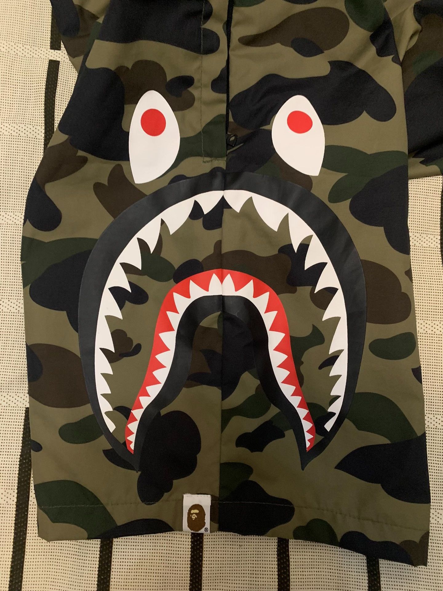 Bape Bape Shark Camo Green Shorts S Men Size US 30 / EU 46 - 3 Thumbnail