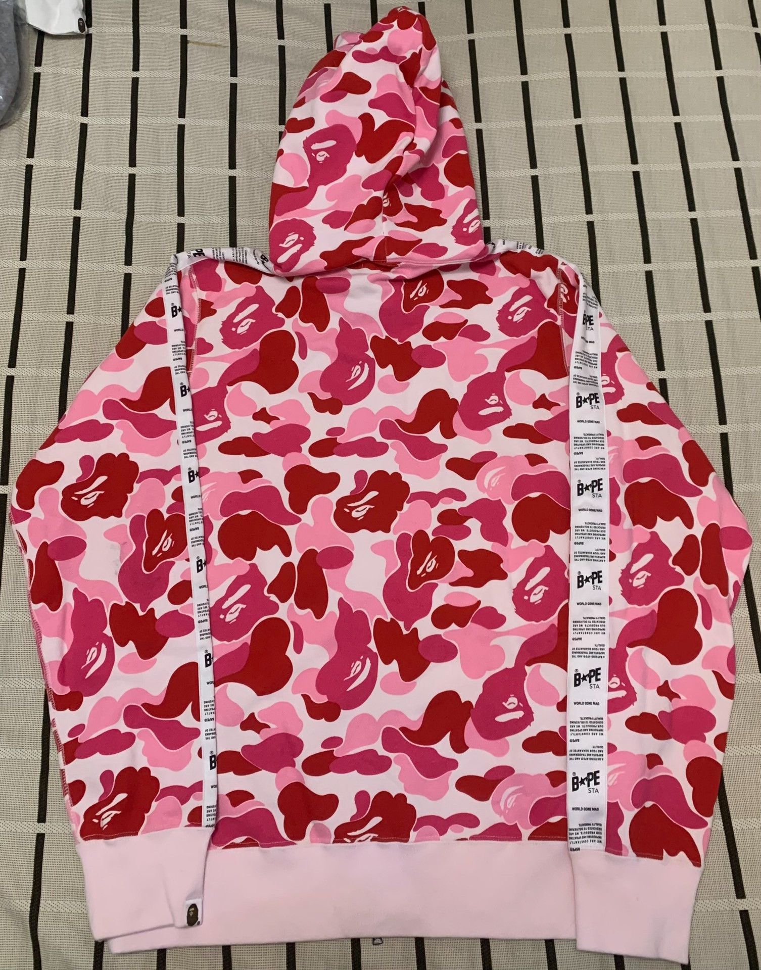 Bape Bape Camo Pink Light Jacket L Men Size US L / EU 52-54 / 3 - 2 Thumbnail