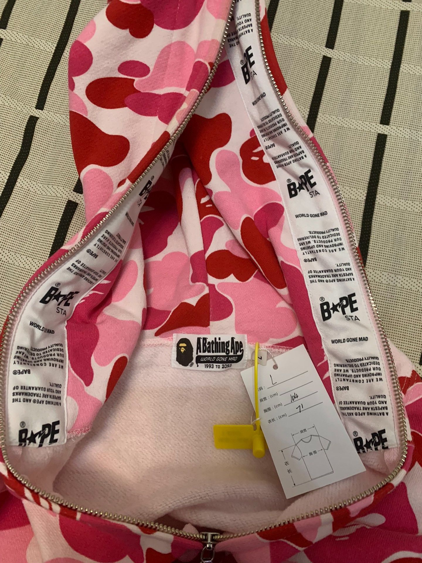 Bape Bape Camo Pink Light Jacket L Men Size US L / EU 52-54 / 3 - 3 Thumbnail