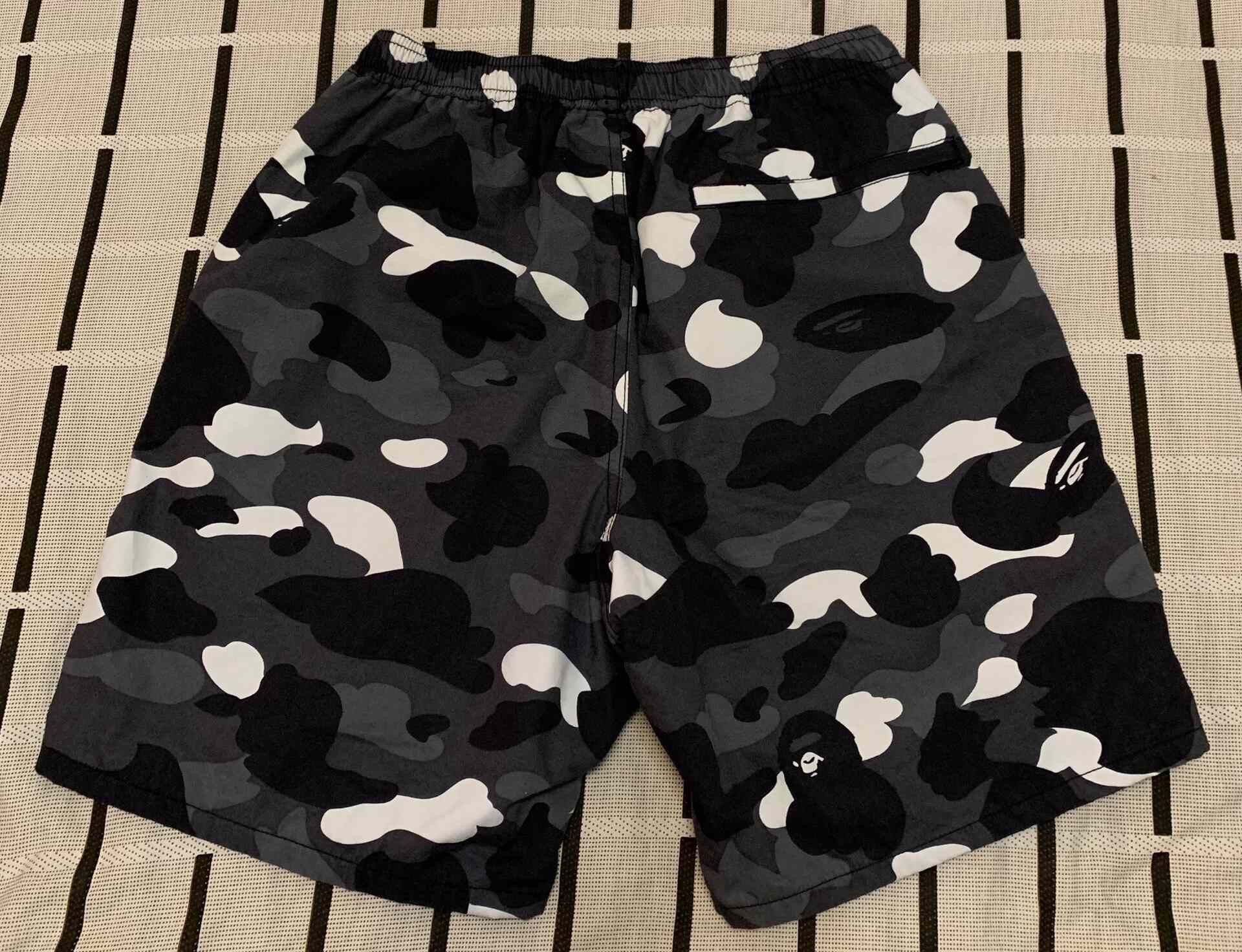 Bape Bape Camo Ape Head Shorts S Men Size US 30 / EU 46 - 3 Thumbnail