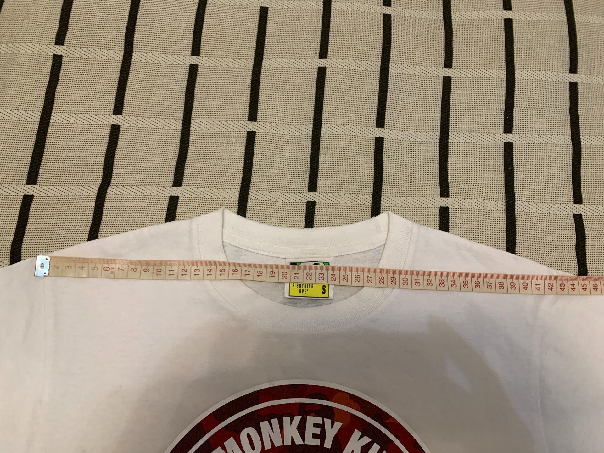 Bape Bape White T-Shirt S Men Size US S / EU 44-46 / 1 - 9 Thumbnail