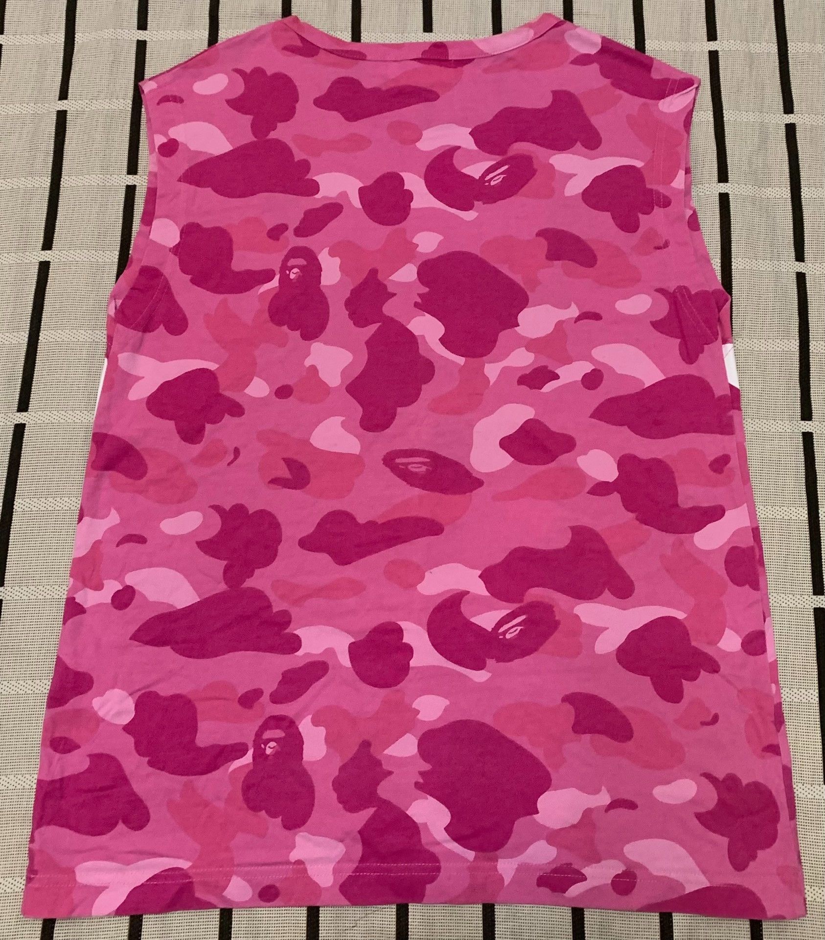 Bape Bape Camo Ape Head Pink T-Shirt S Women Size S / US 4 / IT 40 - 2 Thumbnail