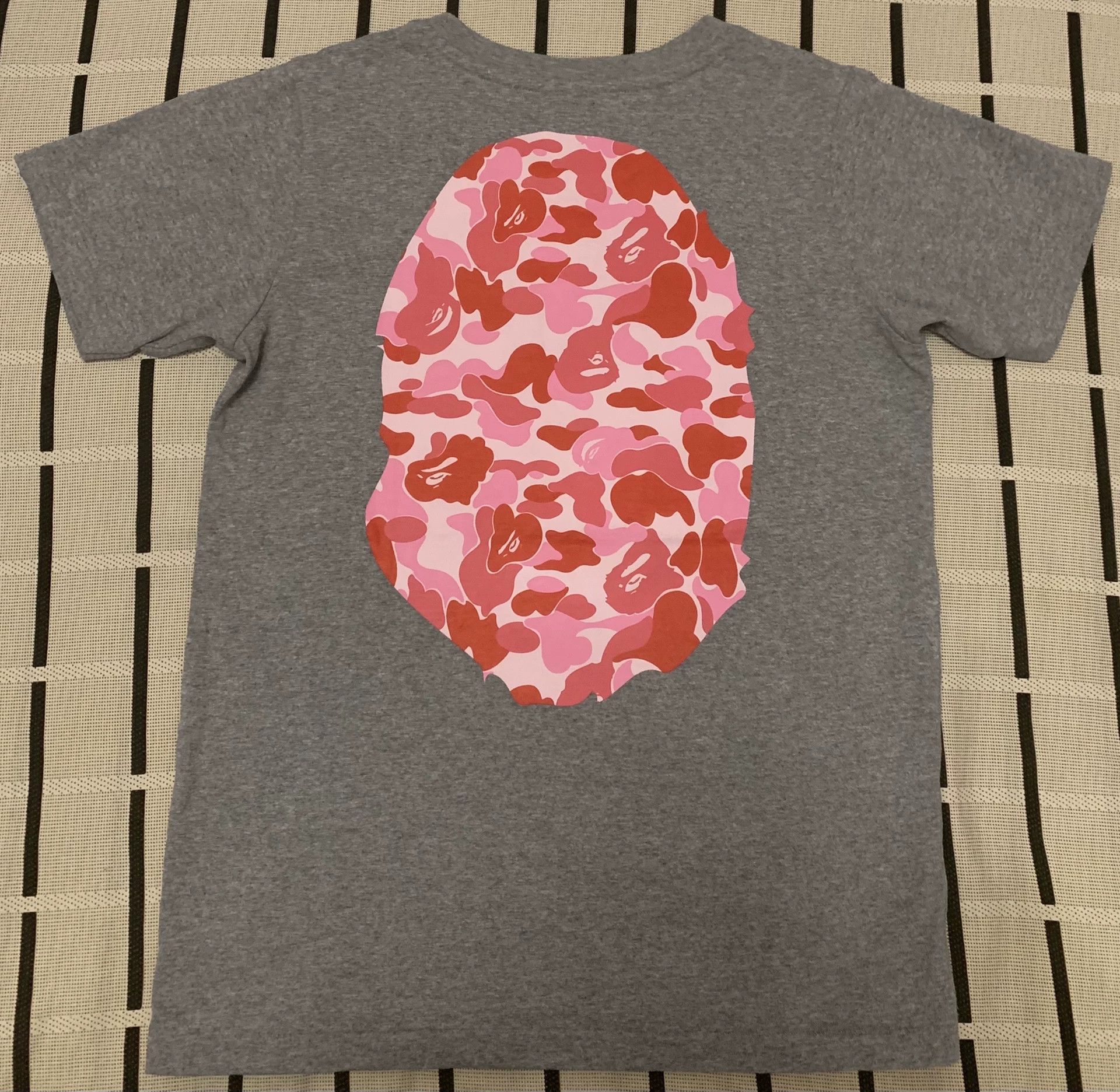 Bape Bape Camo Pink T-Shirt XS Women Size XS / US 0-2 / IT 36-38 - 2 Thumbnail