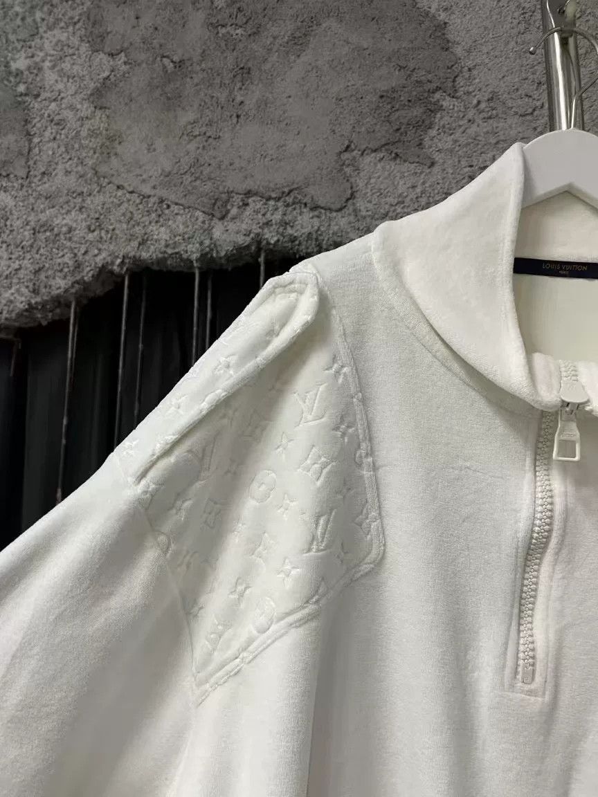 Louis Vuitton Louis Vuitton Velvet Embossed Monogram Half-Zip Sweatshirt Size US L / EU 52-54 / 3 - 5 Thumbnail