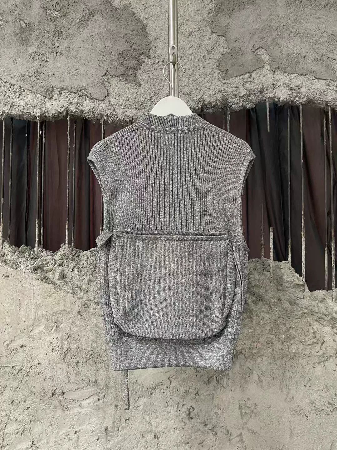 Louis Vuitton Louis Vuitton Gray Wool Pocket Tactical Vest Size US L / EU 52-54 / 3 - 2 Thumbnail
