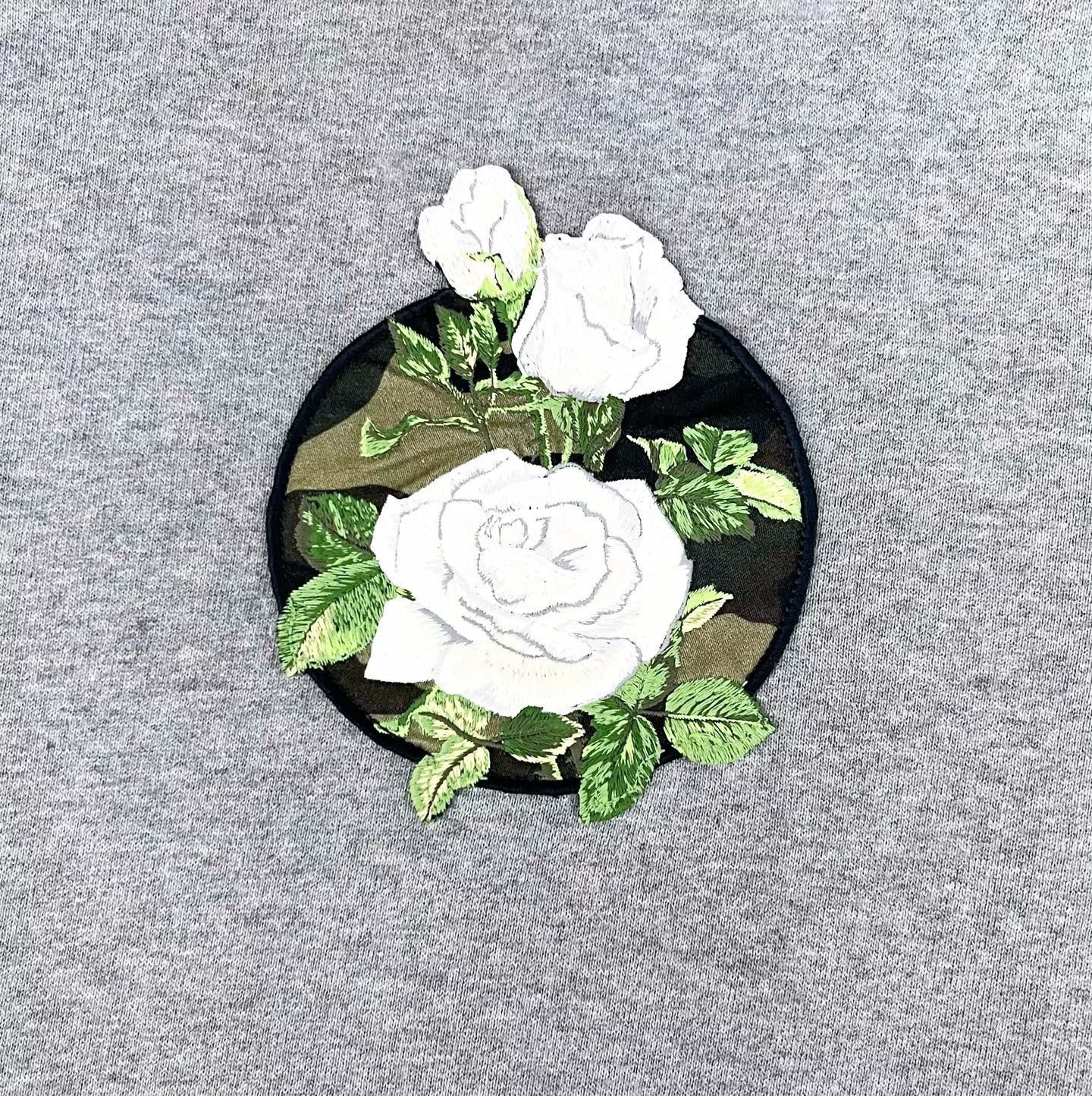 Dior Dior Gray Embroidered Camellia Logo Sweatshirt Size M / US 6-8 / IT 42-44 - 5 Thumbnail