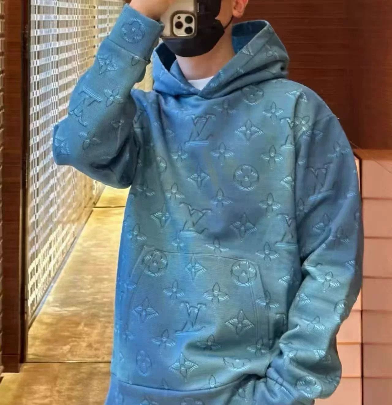 Louis Vuitton Louis Vuitton 2054 Monogram Print Hoodie Size US M / EU 48-50 / 2 - 5 Thumbnail