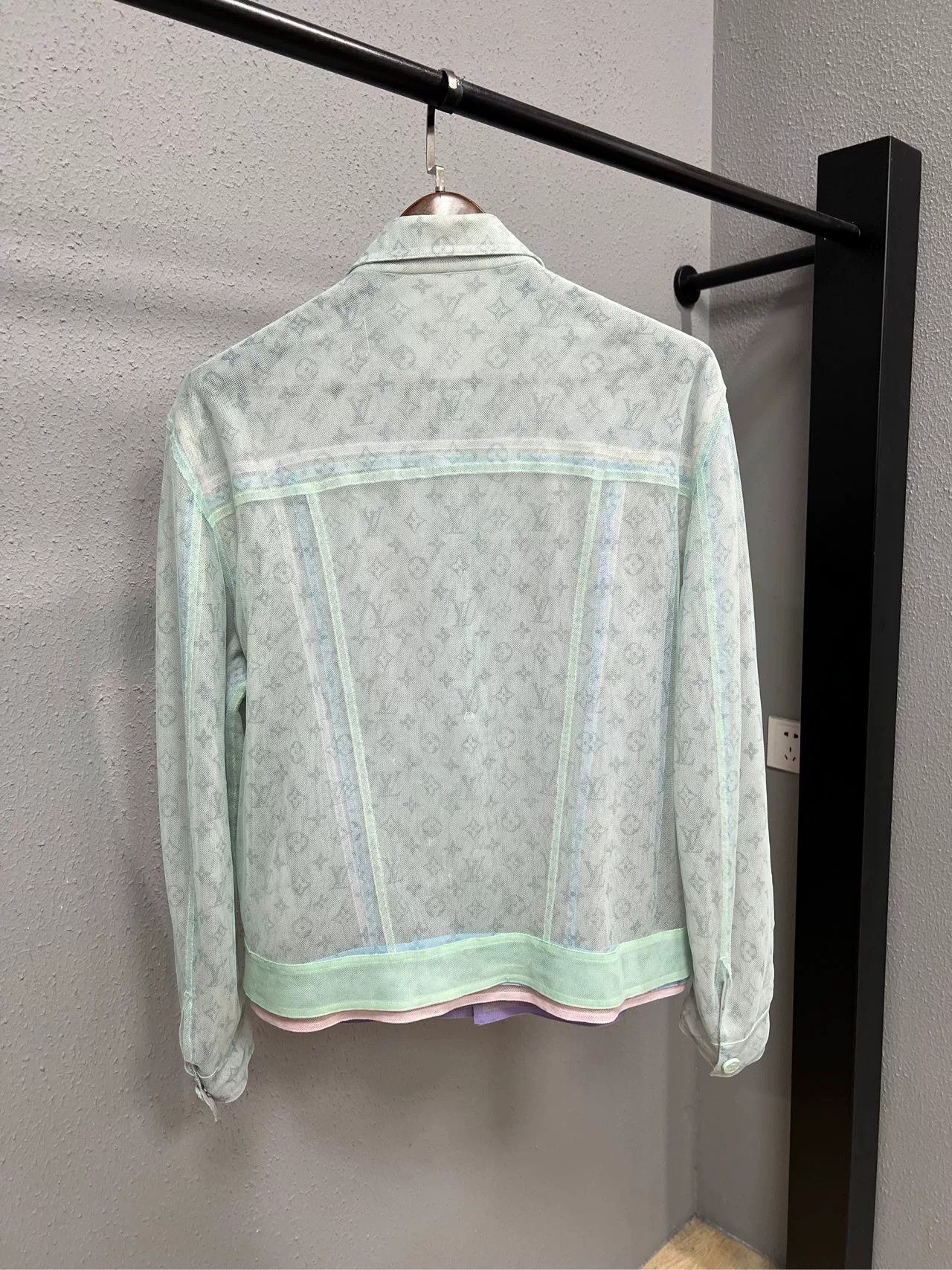 Louis Vuitton Louis Vuitton Monogram Organza Jacket Size M / US 6-8 / IT 42-44 - 2 Thumbnail