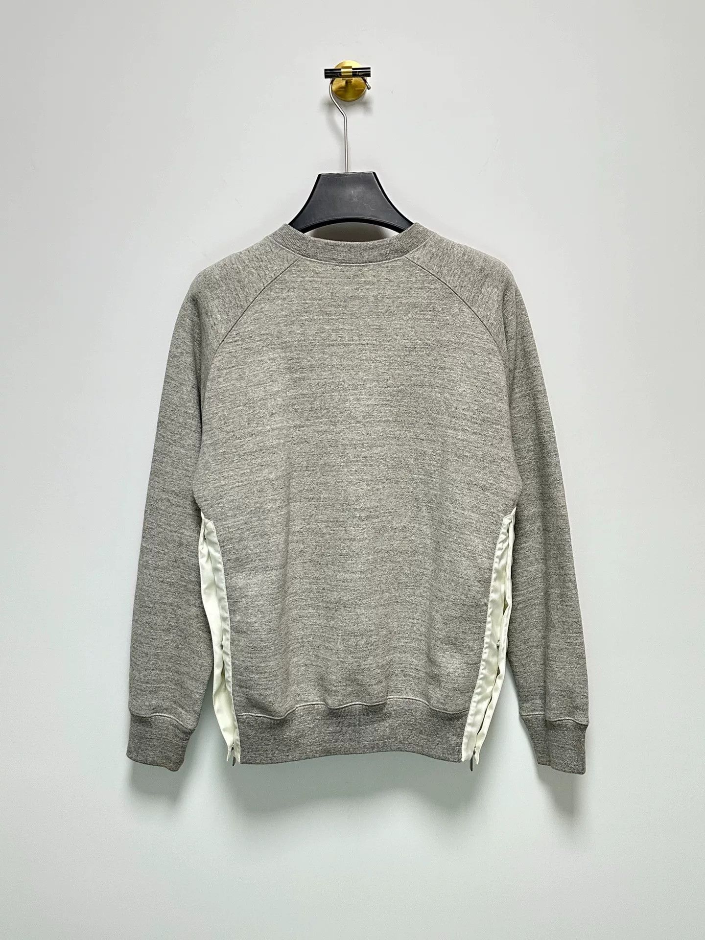 Sacai Dior Sacai Grey Logo Patch Sweatshirt Size US M / EU 48-50 / 2 - 2 Thumbnail
