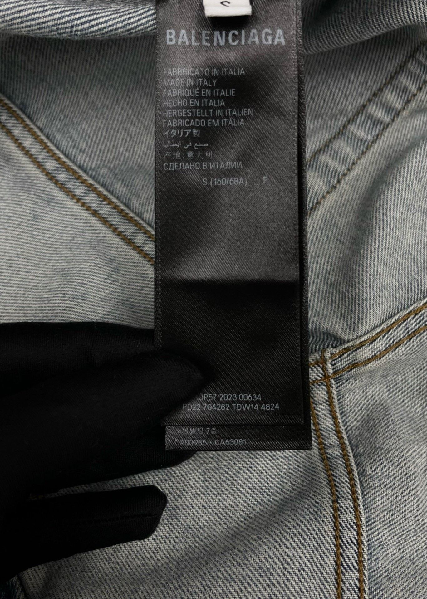 Balenciaga Balenciaga Back Patch Logo Washed Jeans Size US 30 / EU 46 - 3 Thumbnail