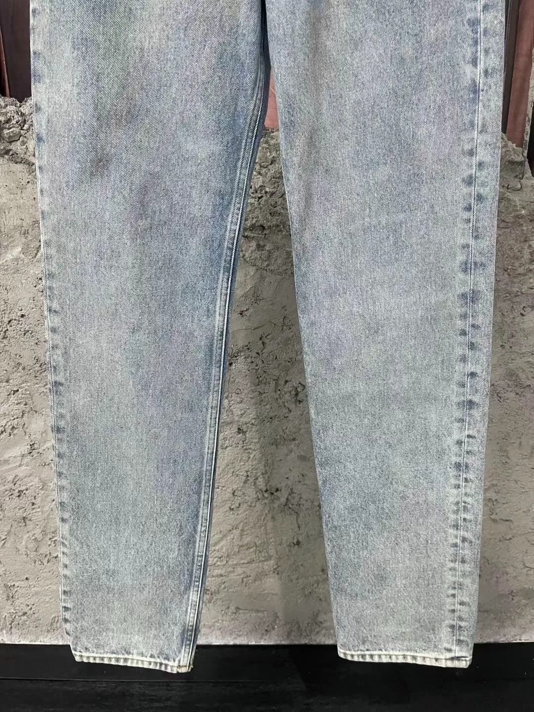 Louis Vuitton Louis Vuitton Washed Blue Back Leather Patch Jeans Size US 29 - 4 Thumbnail