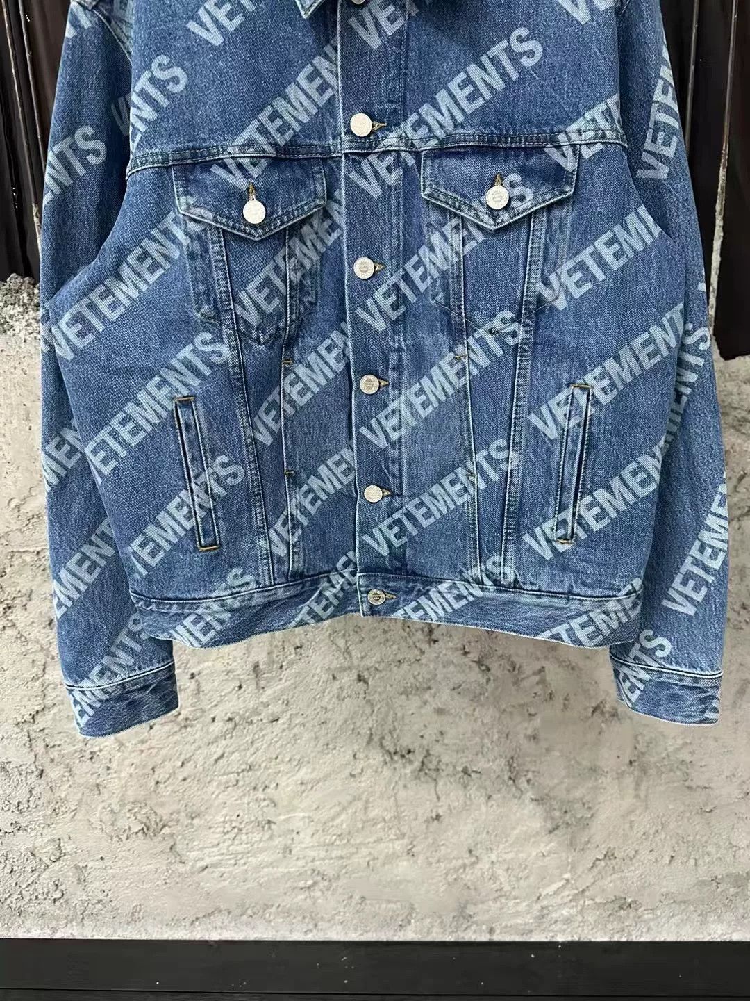 Vetements Vetements Blue Logo Denim Jacket Size XS / US 0-2 / IT 36-38 - 4 Thumbnail