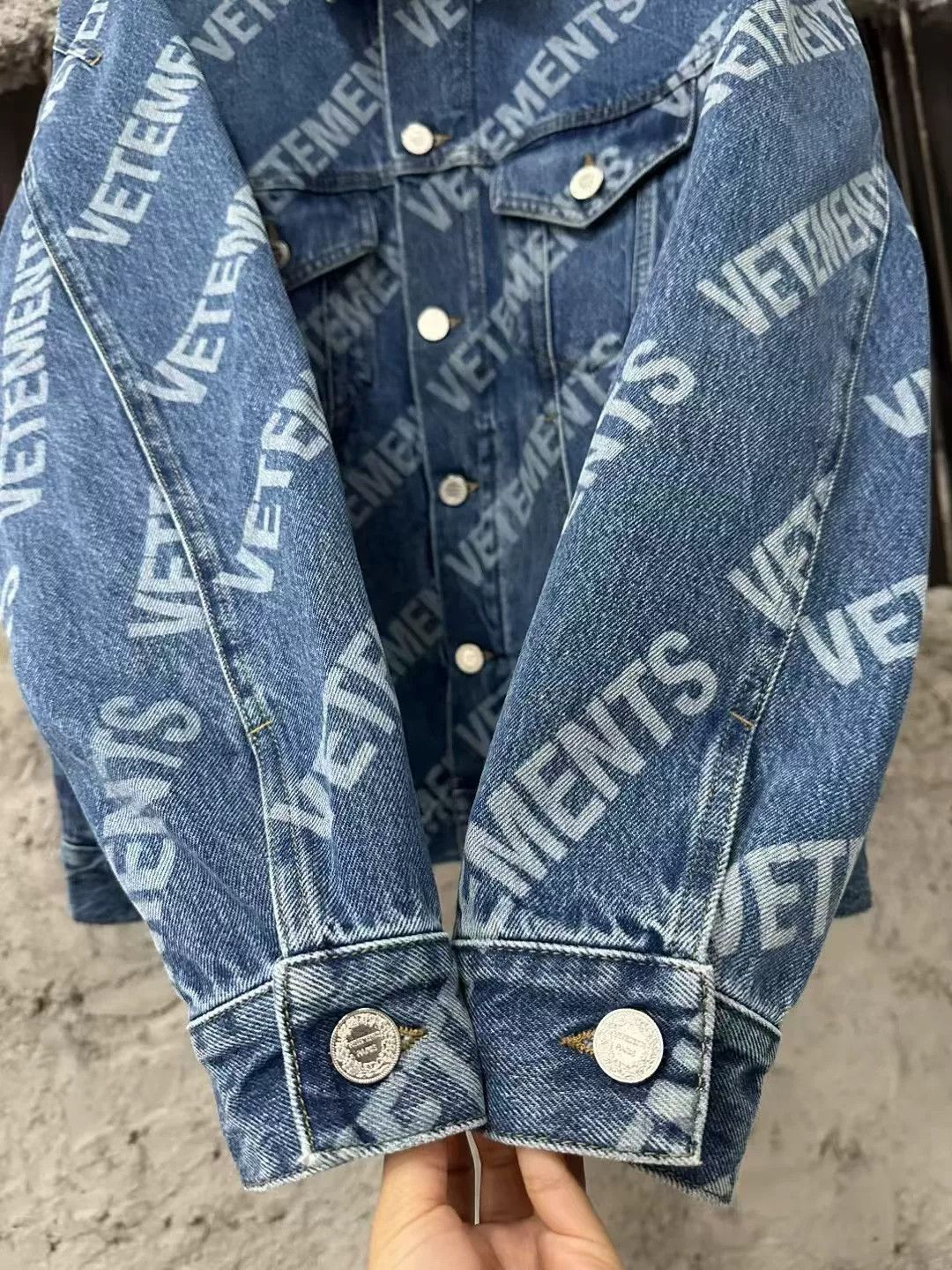 Vetements Vetements Blue Logo Denim Jacket Size XS / US 0-2 / IT 36-38 - 5 Thumbnail