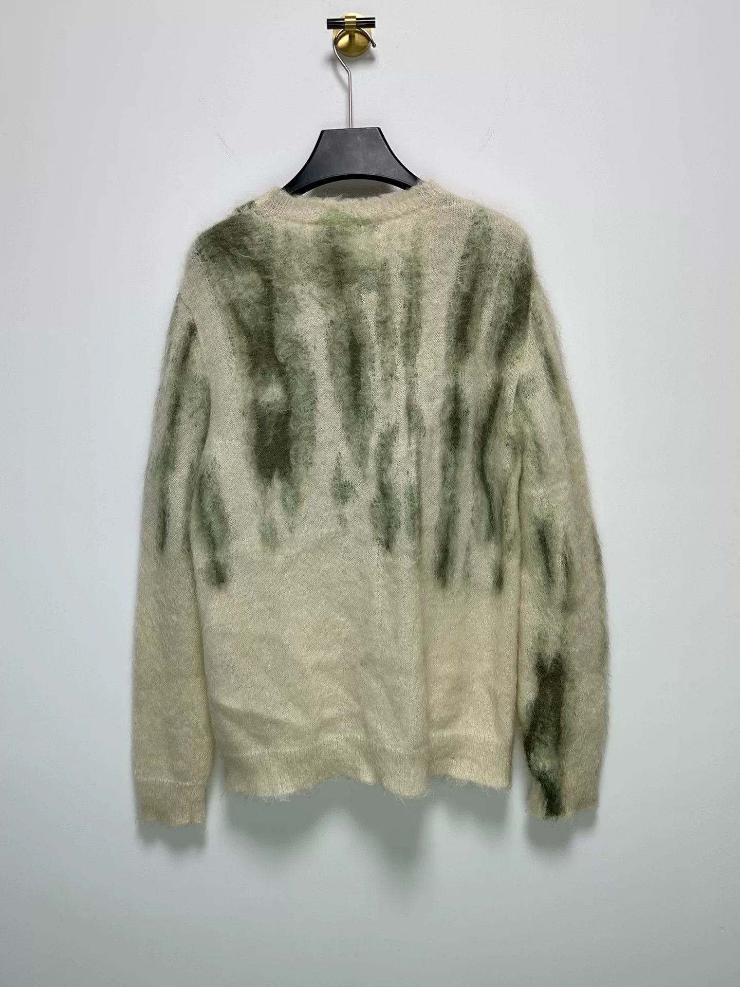 Louis Vuitton Louis Vuitton White Gray Mohair Logo Sweater Size US M / EU 48-50 / 2 - 2 Thumbnail