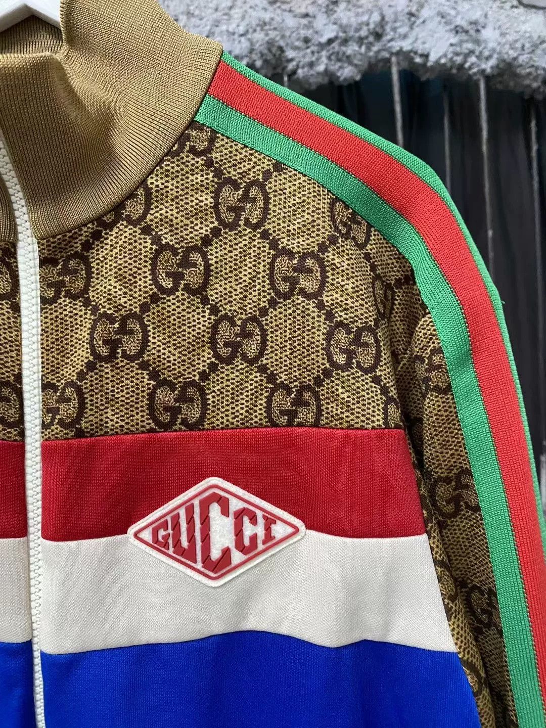 Gucci Gucci Red White Blue Monogram Jacket Size US M / EU 48-50 / 2 - 5 Thumbnail